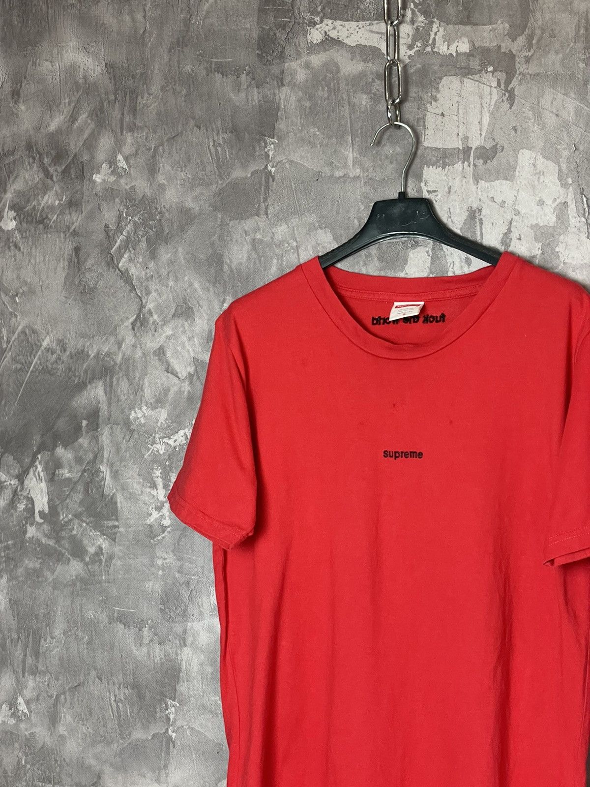 Supreme × Vintage Supreme embroidered logo t shirt rare hype red tee Size US S / EU 44-46 / 1 - 3 Thumbnail