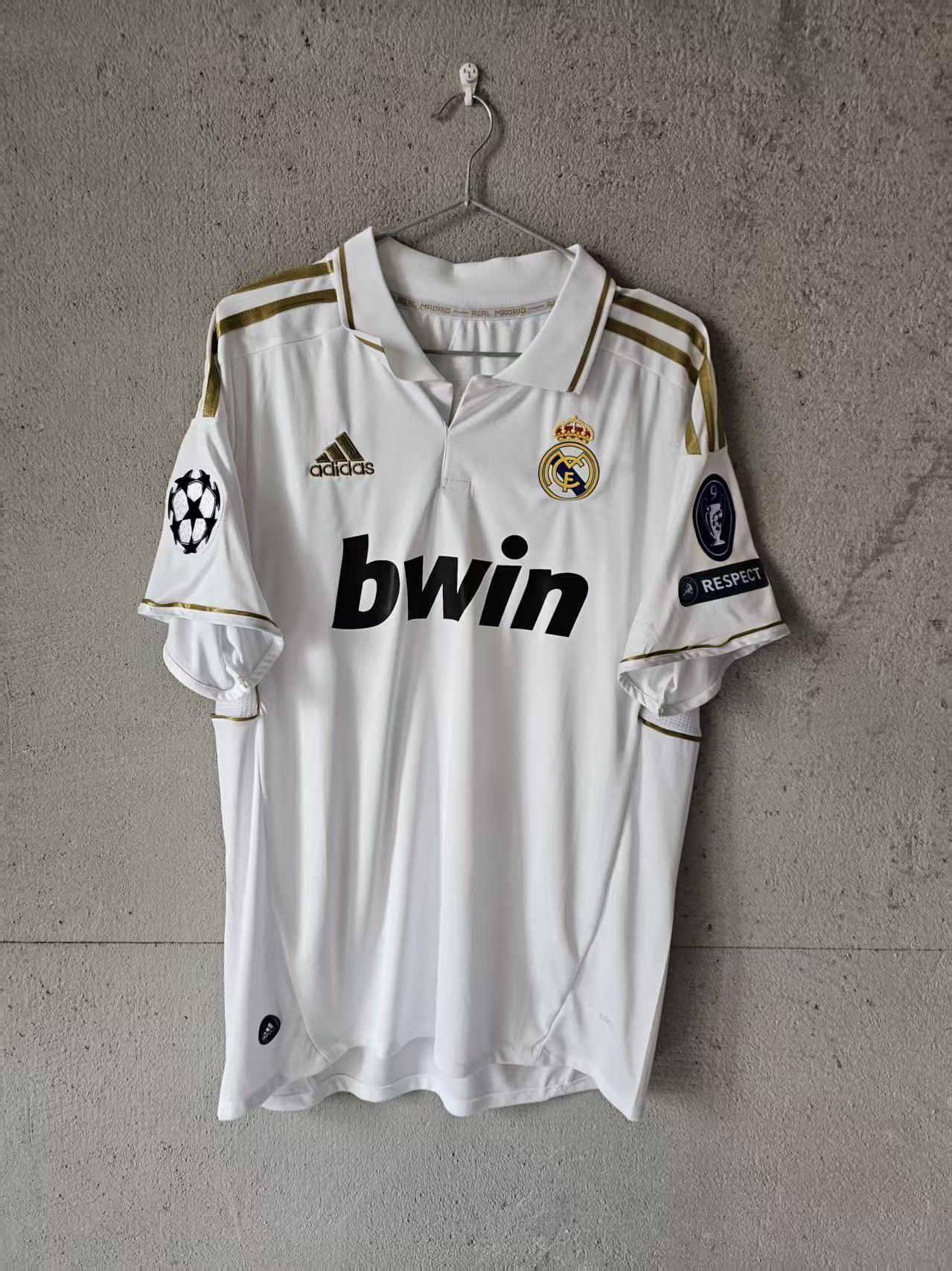 Adidas Karim Benzema Jersey 2011 12 Real Madrid Size US S / EU 44-46 / 1 - 2 Thumbnail