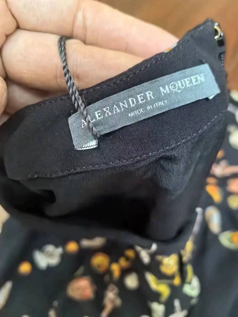 Alexander McQueen Alexander McQUEEN size 38 Printed T-shirt 2505-Nextarrow Size S / US 4 / IT 40 - 3 Thumbnail