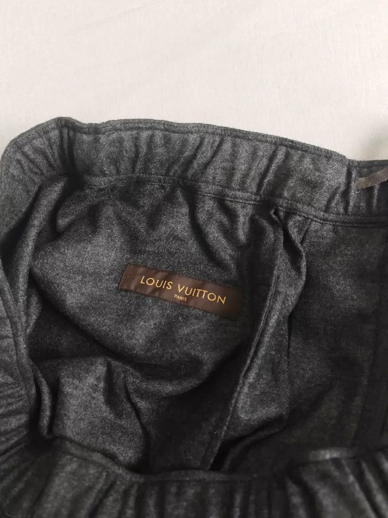 Louis Vuitton Louis Vuitton size US 46 Wool Sweatpants 2505-Nextarrow Size US 30 / EU 46 - 3 Thumbnail