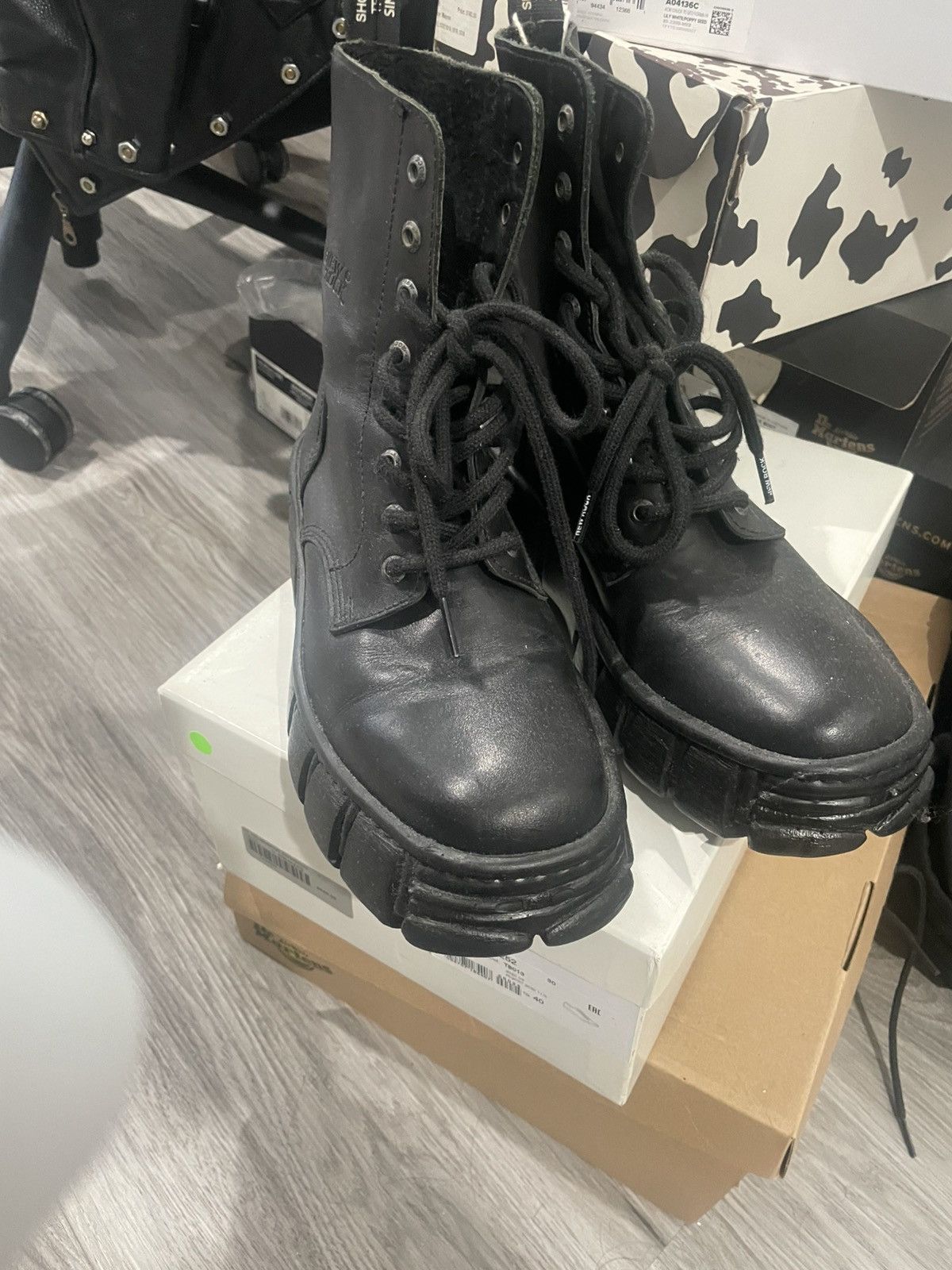 New Rock New Rock Black Boots Size US 7 / EU 40 - 1 Thumbnail