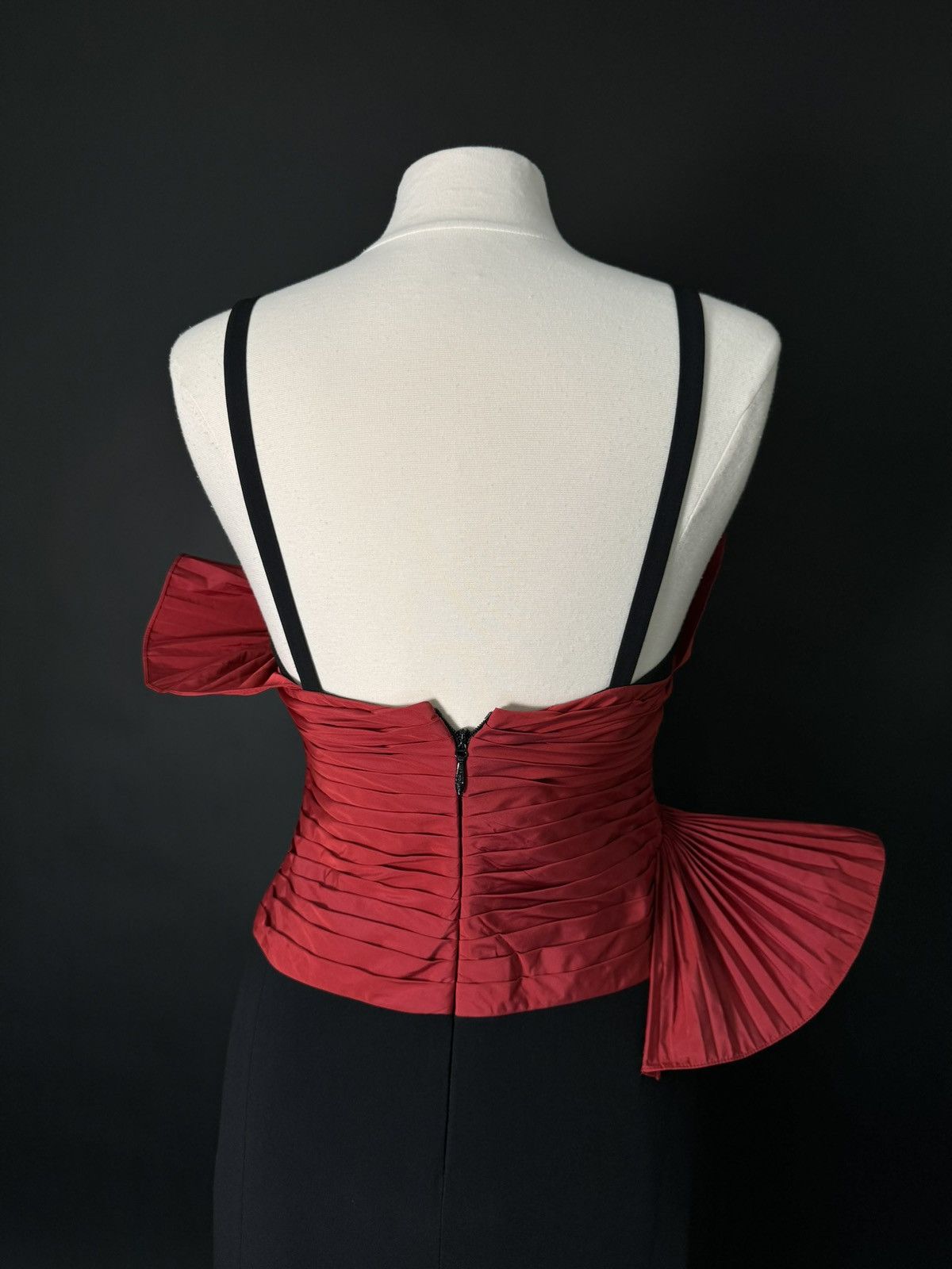Other Size US 8 ELIE SAAB Red Crepe and Taffeta Pleated Top Gown Size M / US 6-8 / IT 42-44 - 6 Thumbnail