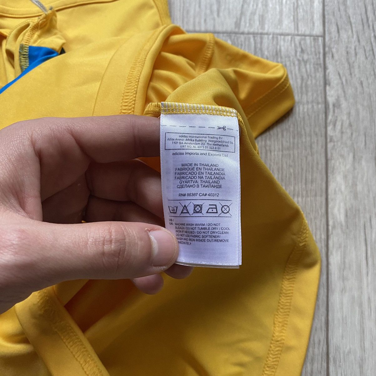 Adidas ADIDAS FC UKRAINE 2012 AMAZING JERSEY T SHIRT Size US S / EU 44-46 / 1 - 8 Thumbnail