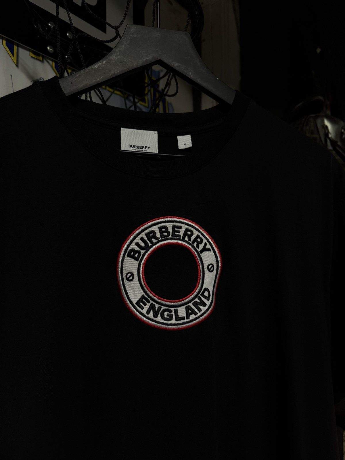 Burberry Burberry Spellout Logo Black T-Shirt Preowned Size Medium Size US M / EU 48-50 / 2 - 2 Thumbnail