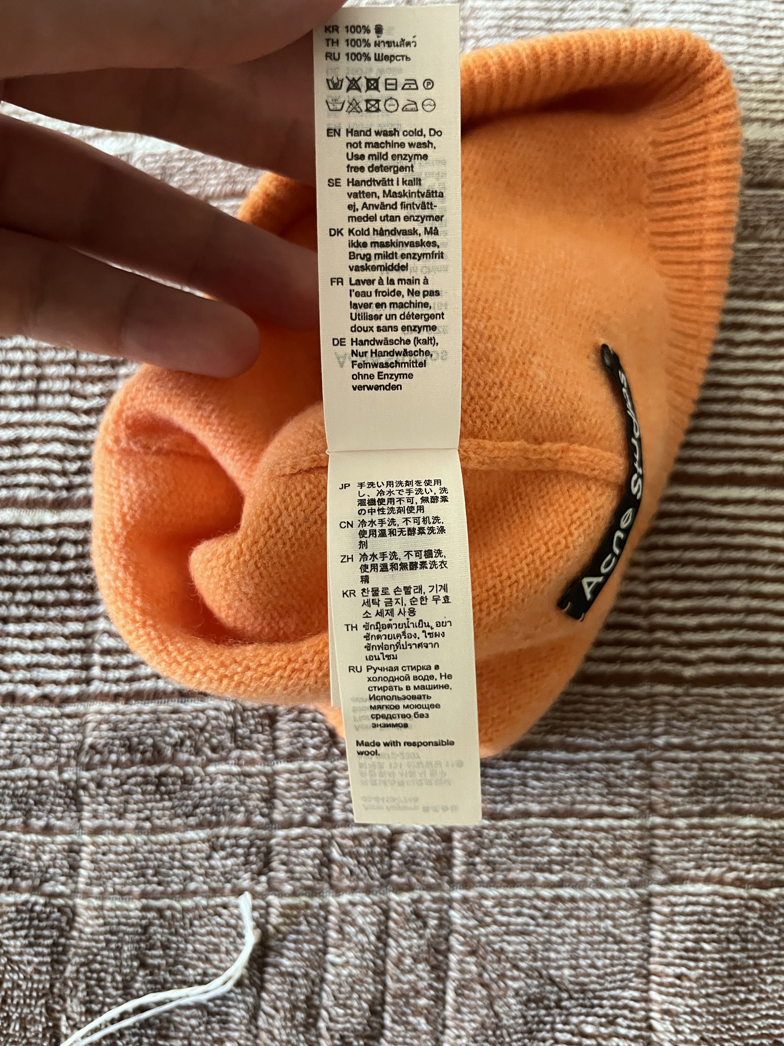 Acne Studios ACNE STUDIOS Orange Micro Patch Beanie Size ONE SIZE - 6 Thumbnail