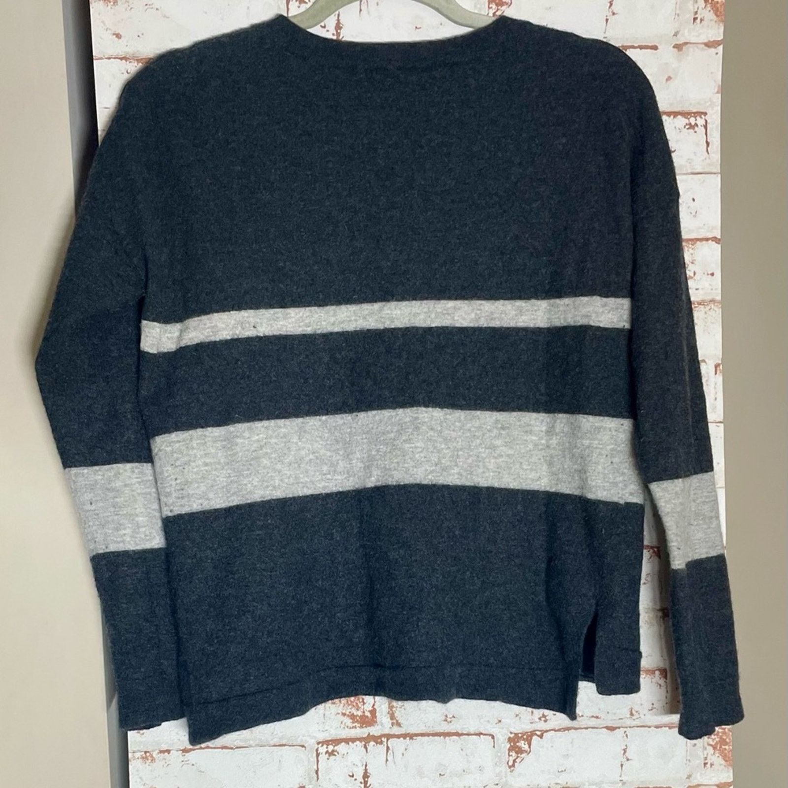 Autumn Cashmere Elegant Cashmere Striped Women's Sweater in Navy and Gray Size S / US 4 / IT 40 - 2 Thumbnail