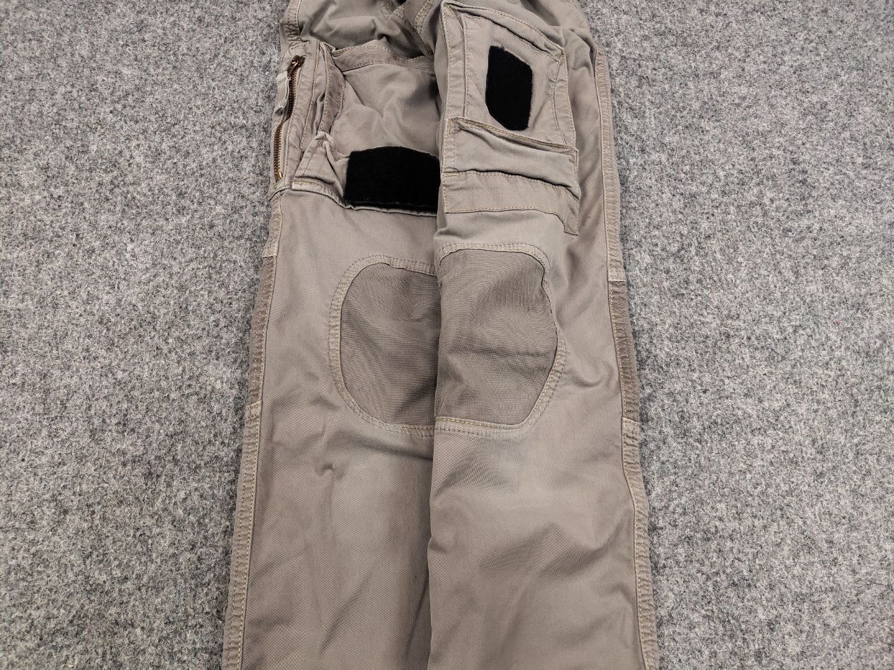 Aeronautica Militare Aeronautica Militare Vintage logo Cargo Zip Beige Pants Size US 30 / EU 46 - 7 Thumbnail