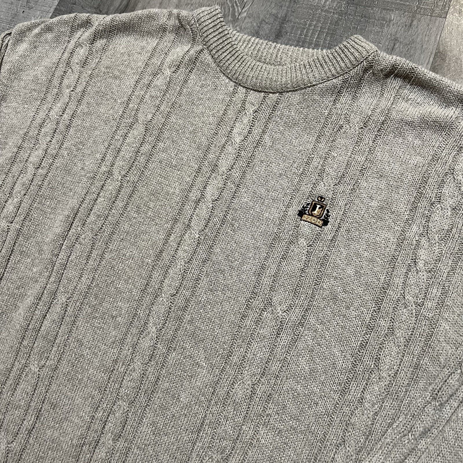 Izod Vintage Izod Grey Cable Knit Crest Logo Men's Sweater 90s Size US L / EU 52-54 / 3 - 3 Thumbnail