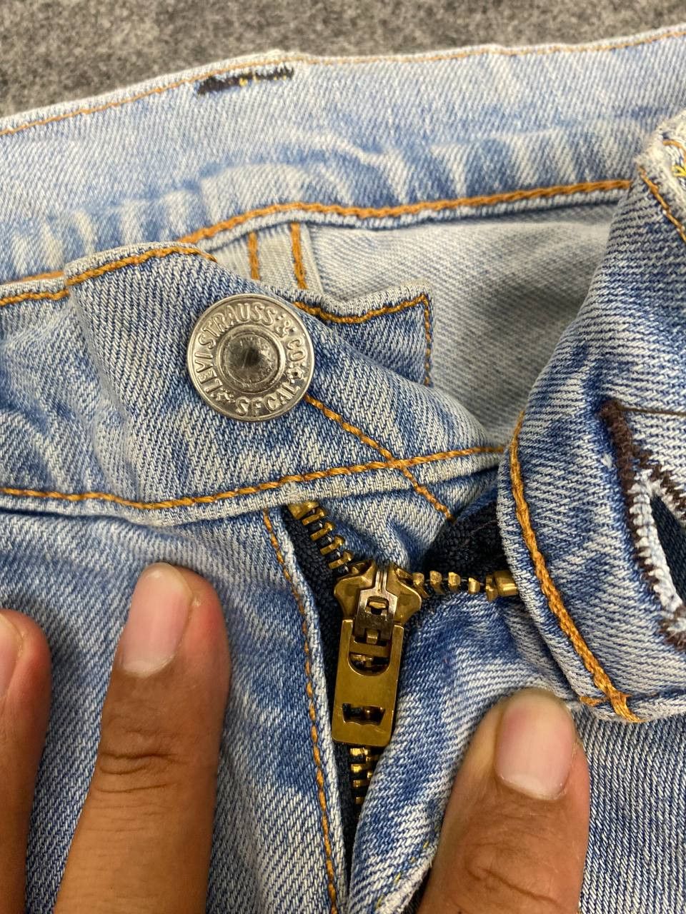 Levi's levis skinny lightwash distressed denim Size US 32 / EU 48 - 14 Thumbnail