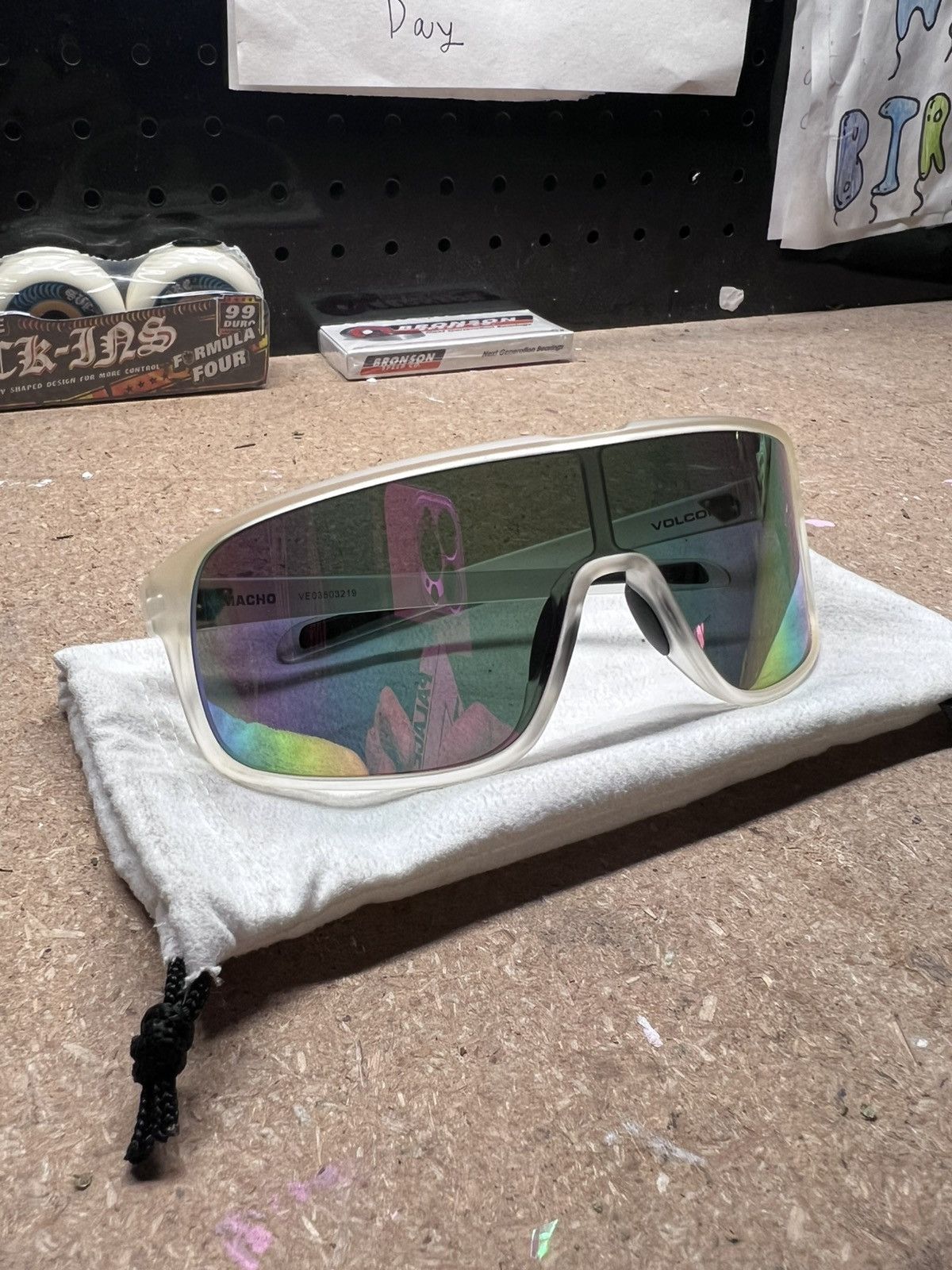 Volcom Volcom ‘Macho’ Sunglasses Size ONE SIZE - 2 Thumbnail