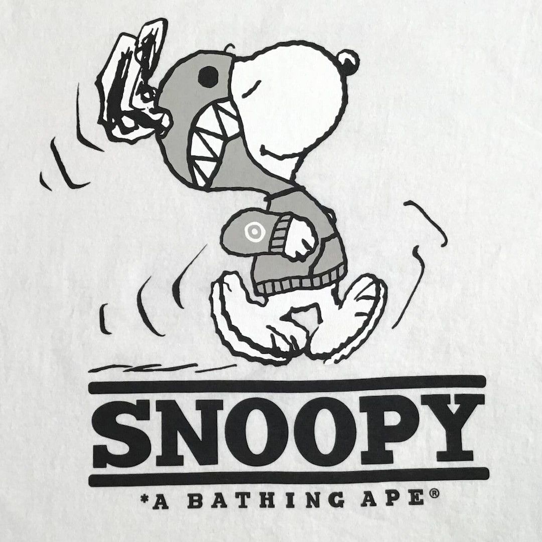 Bape BAPE × Peanuts Snoopy Shark Hoodie T-Shirt a bathing ape Size US M / EU 48-50 / 2 - 2 Thumbnail