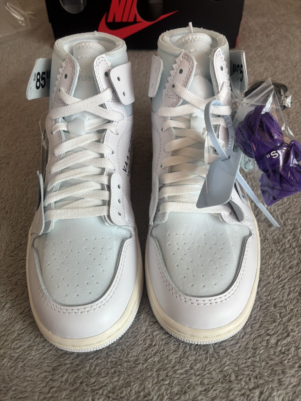 Jordan Brand × Off-White Jordan 1 High OG V.A.A Alaska Archive Size US 9 / EU 42 - 4 Thumbnail