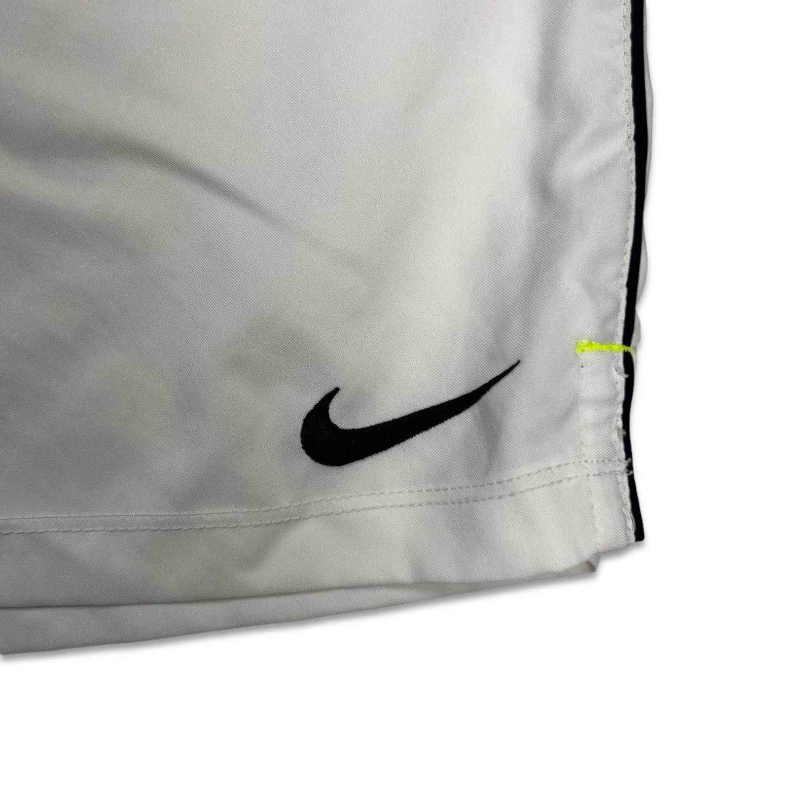 Nike × Vintage Nike Sportswear Shorts XL Swoosh Pocketed Gym Fit Dry Pants Size US 39 - 2 Thumbnail