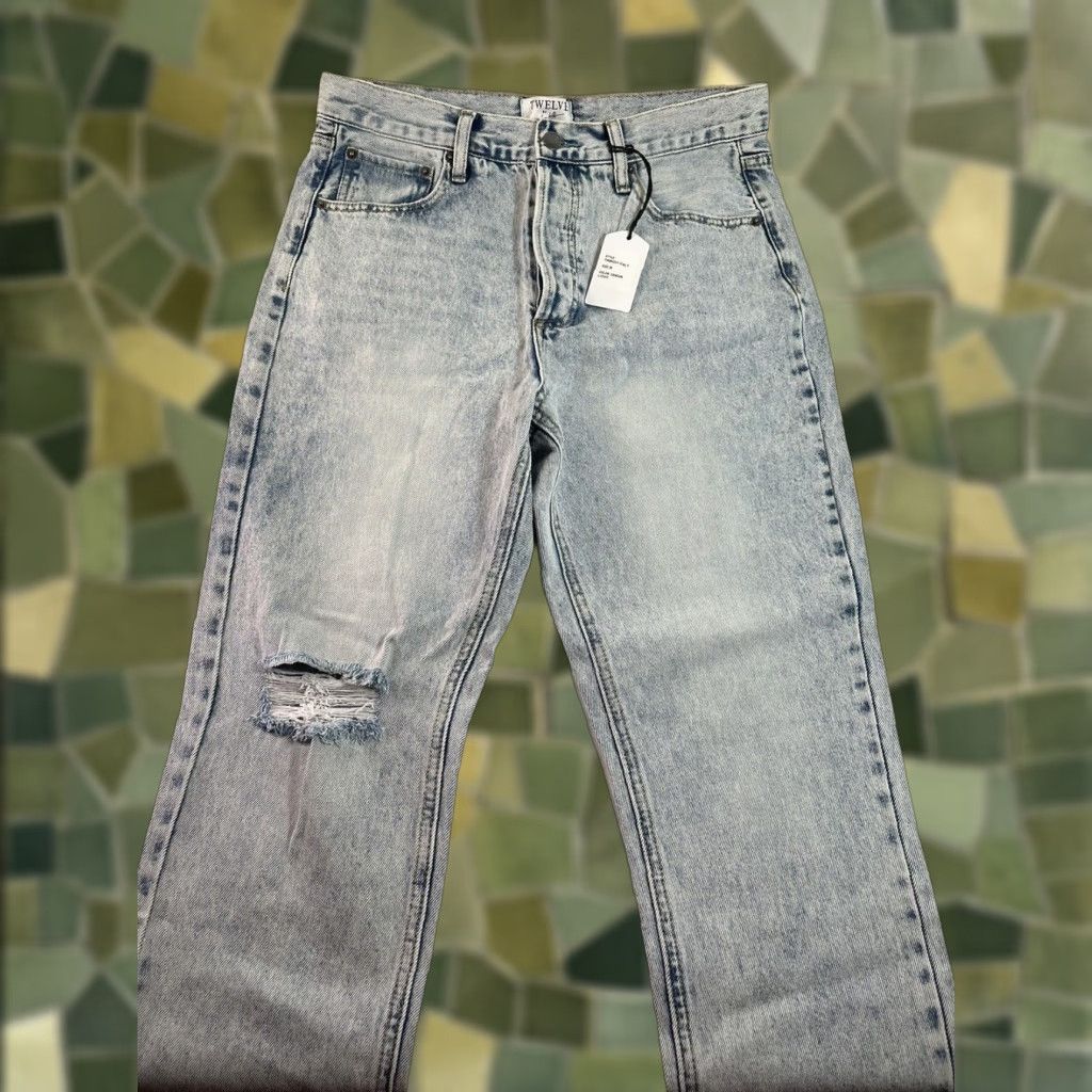 NWT Twelve By Ontwelfth Jeans Womens Size 28 High Rise Light Cancun Denim 5-Pocket Distressed Regular Boyfriend Mens?