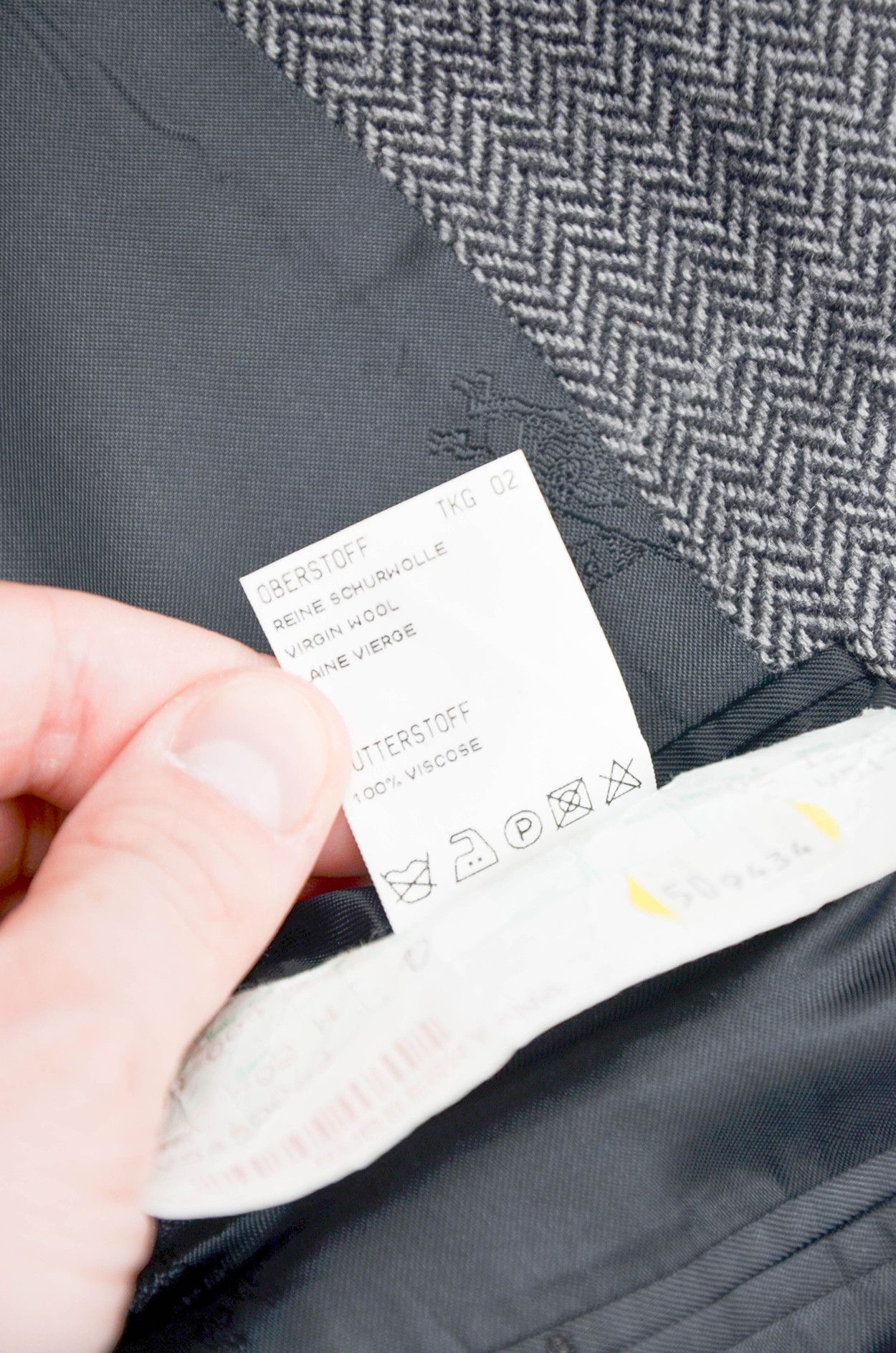 Burberry Burberrys Vintage Wool Blazer – Herringbone Check – Size 50 Size 40R - 9 Thumbnail