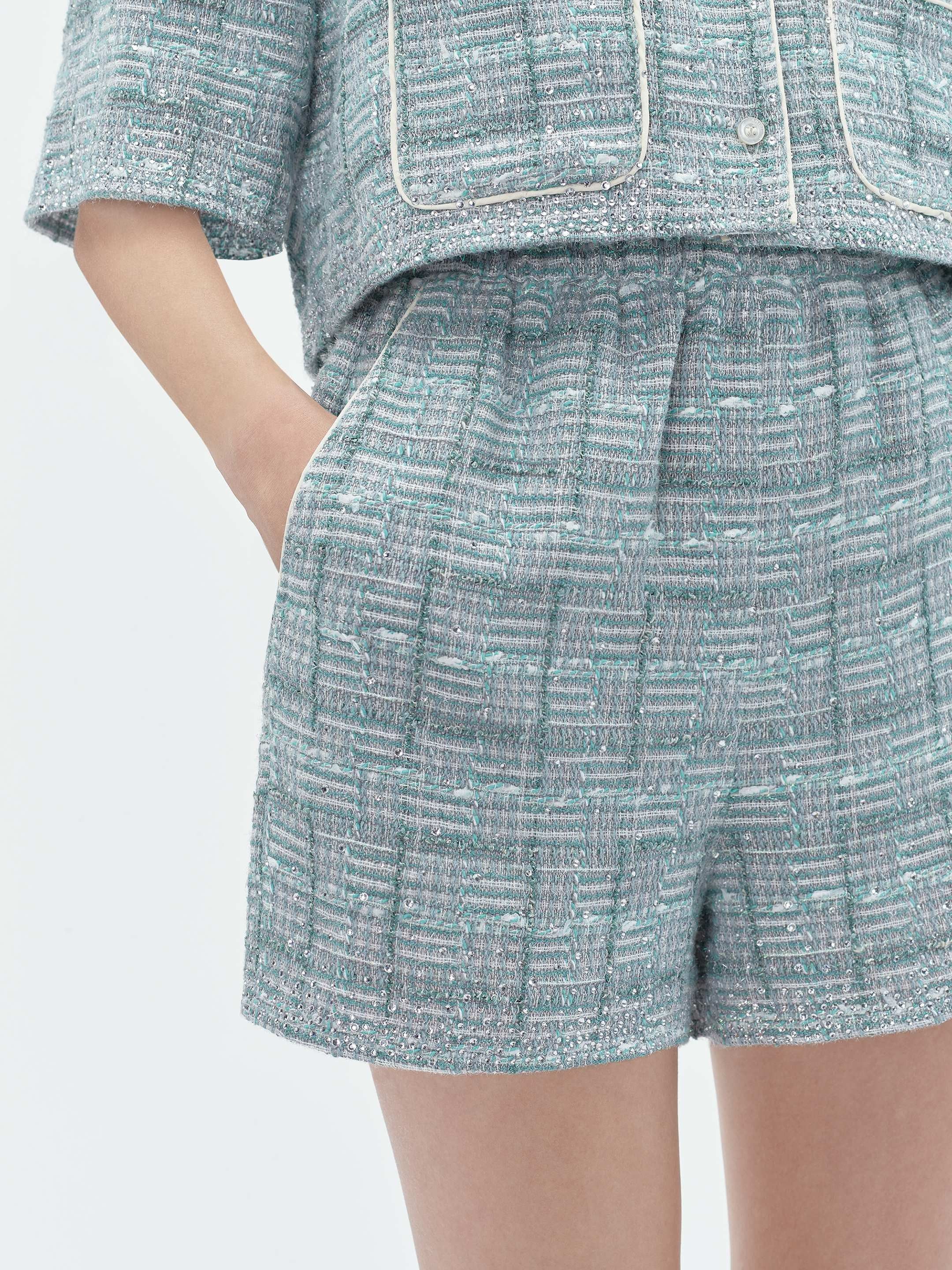 Amiri o1s1wg110525 Crystal Boucle Short in Blue/White Size 27" / US 4 / IT 40 - 6 Thumbnail