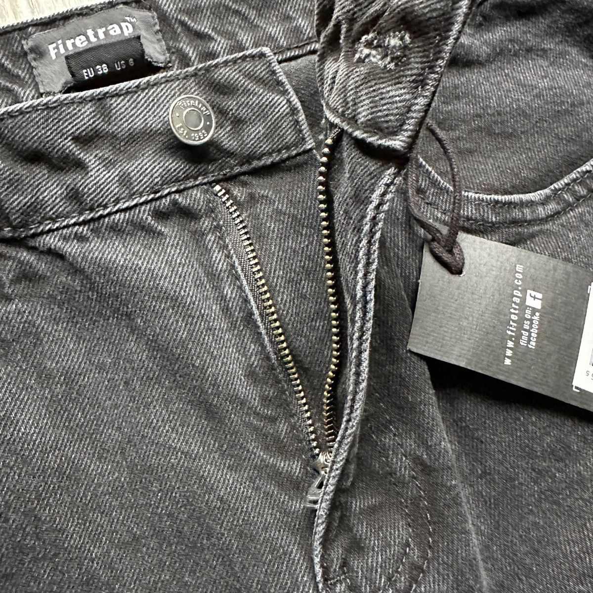 Firetrap Firetrap Women's Straight Leg Jeans Black Size UK 10 Size 28" / US 6 / IT 42 - 4 Thumbnail