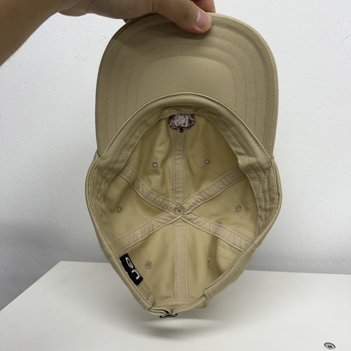 GU × Undercover Silent Noise Apple Undercover GU Japan Hat Size ONE SIZE - 2 Thumbnail