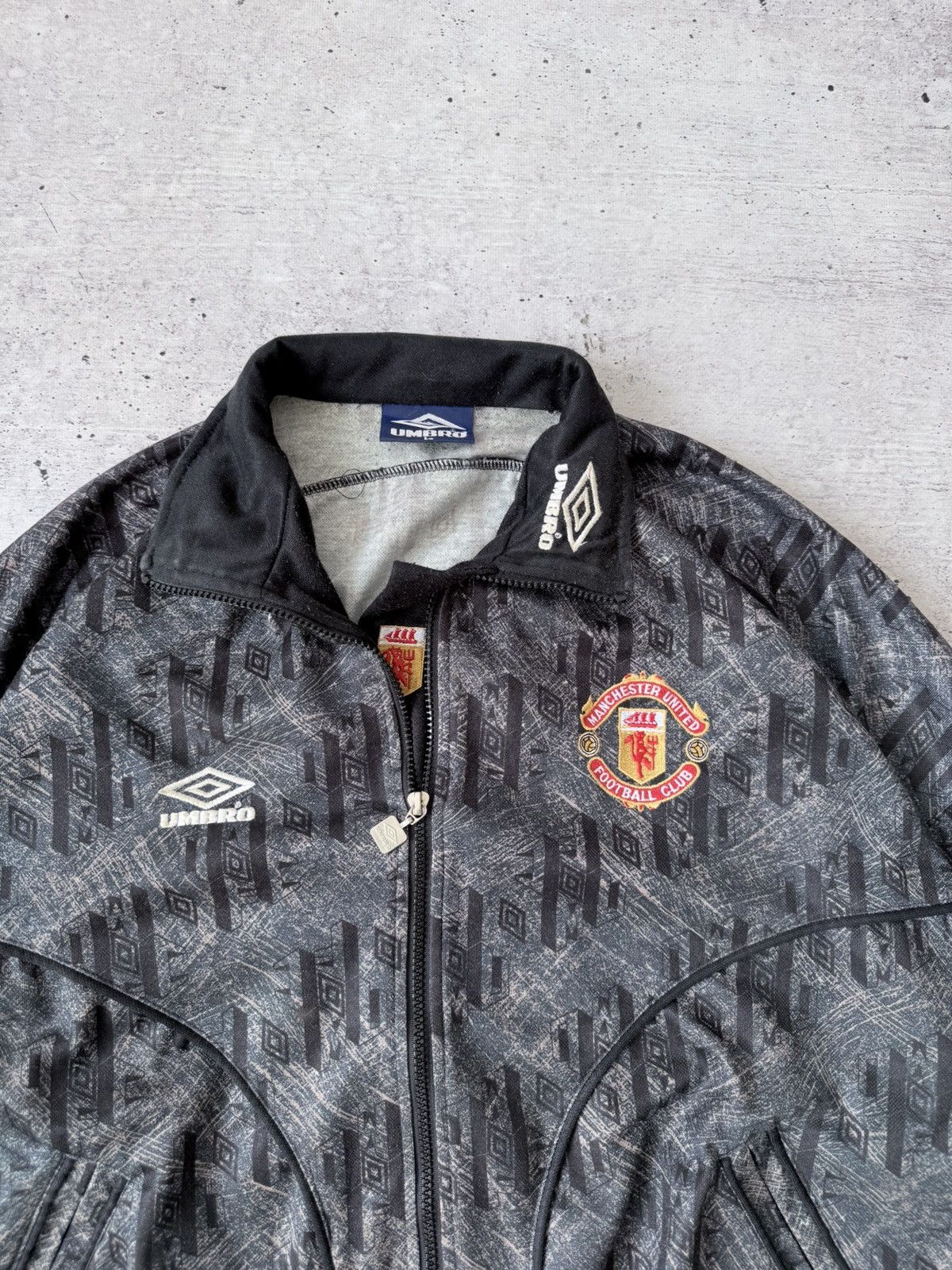 Umbro 🩸RARE🩸Umbro Manchester United Vintage 1992/1993 Sharp Jacket Size US L / EU 52-54 / 3 - 8 Thumbnail