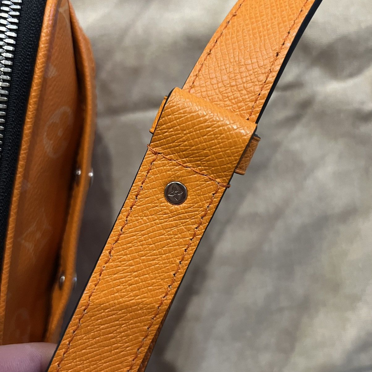 Louis Vuitton Louis Vuitton Alpha Wearable Wallet Size ONE SIZE - 7 Thumbnail