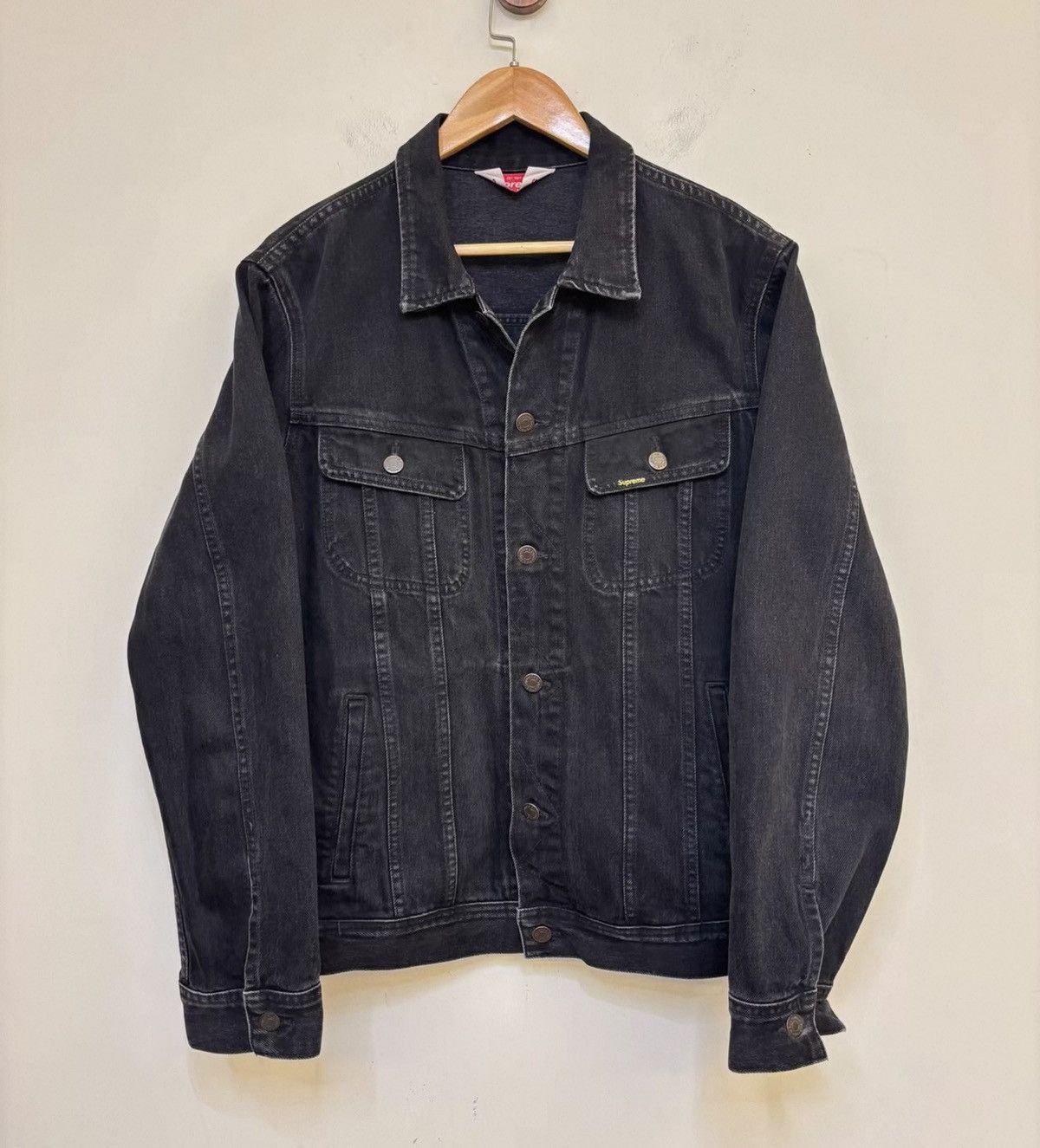 Supreme Supreme black sabbath denim trucker Jacket Size US L / EU 52-54 / 3 - 2 Thumbnail