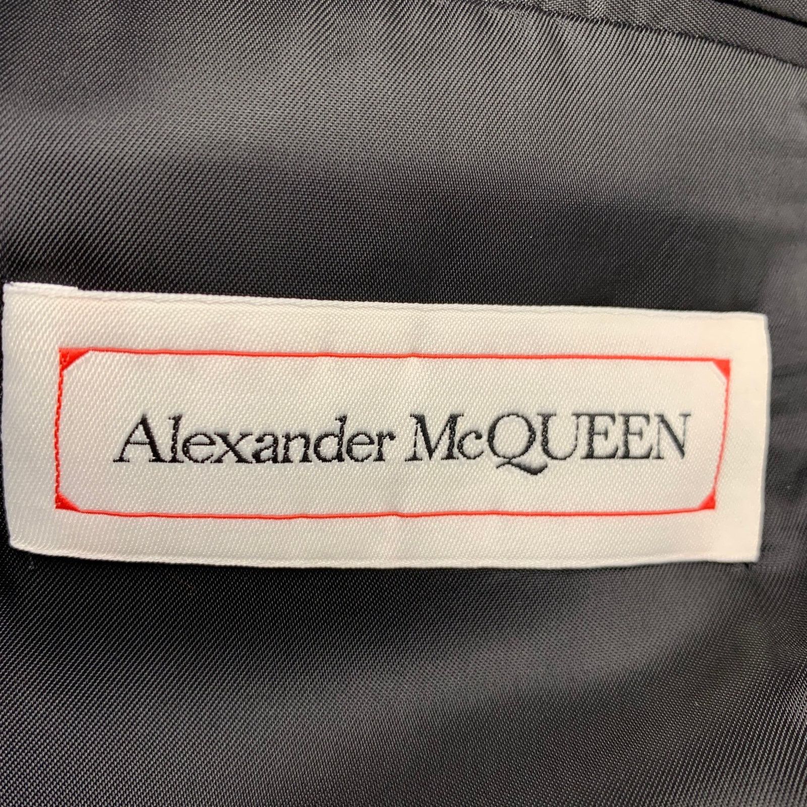 Alexander McQueen FW22 Size 38 Black White Yellow Painted Viscose Suit Size 38R - 8 Thumbnail