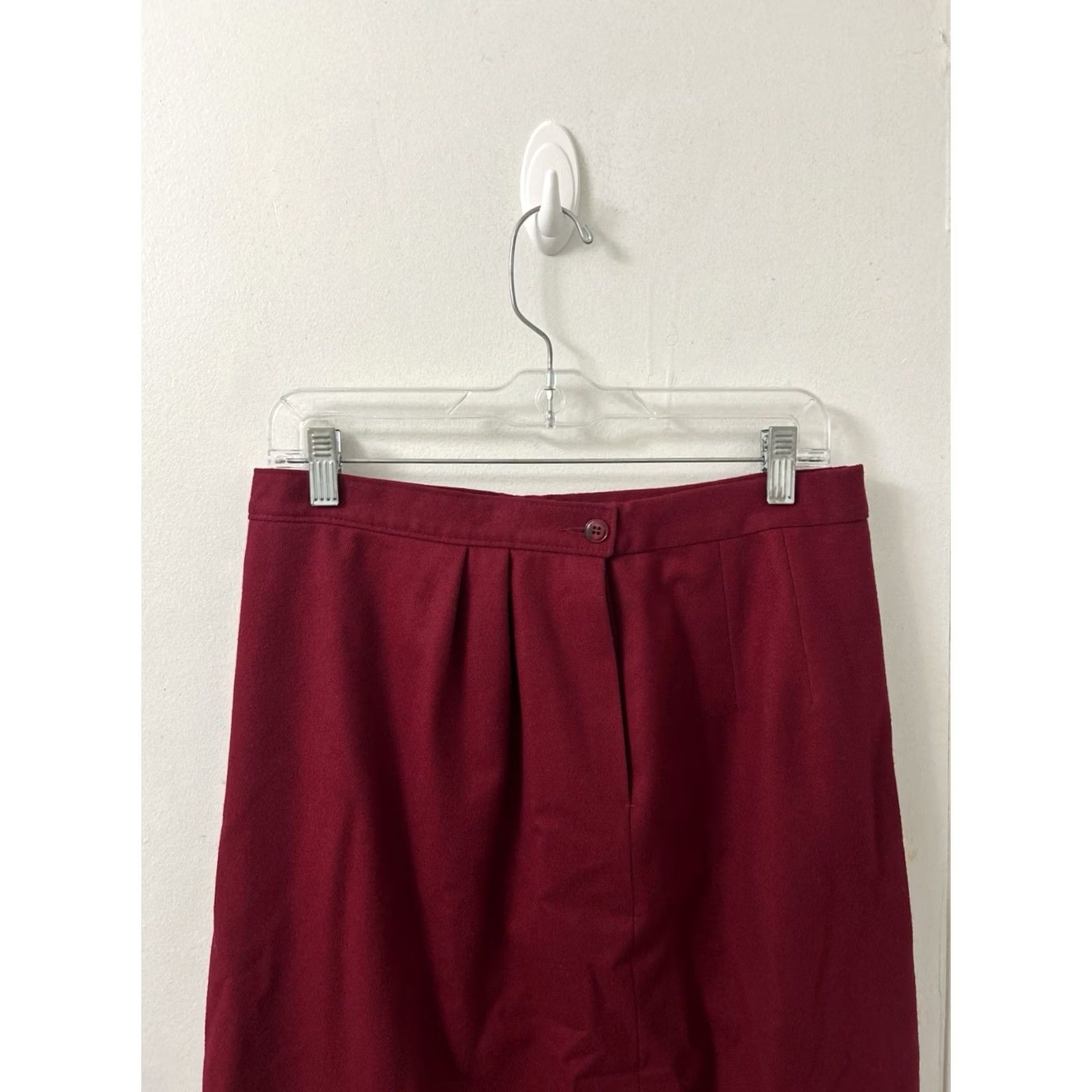 Pendleton VINTAGE Pendleton Skirt Womens Size 14 Tall Red Made In USA 100% Wool Pleated Skirt Size 36" / US 14 / IT 50 - 4 Thumbnail
