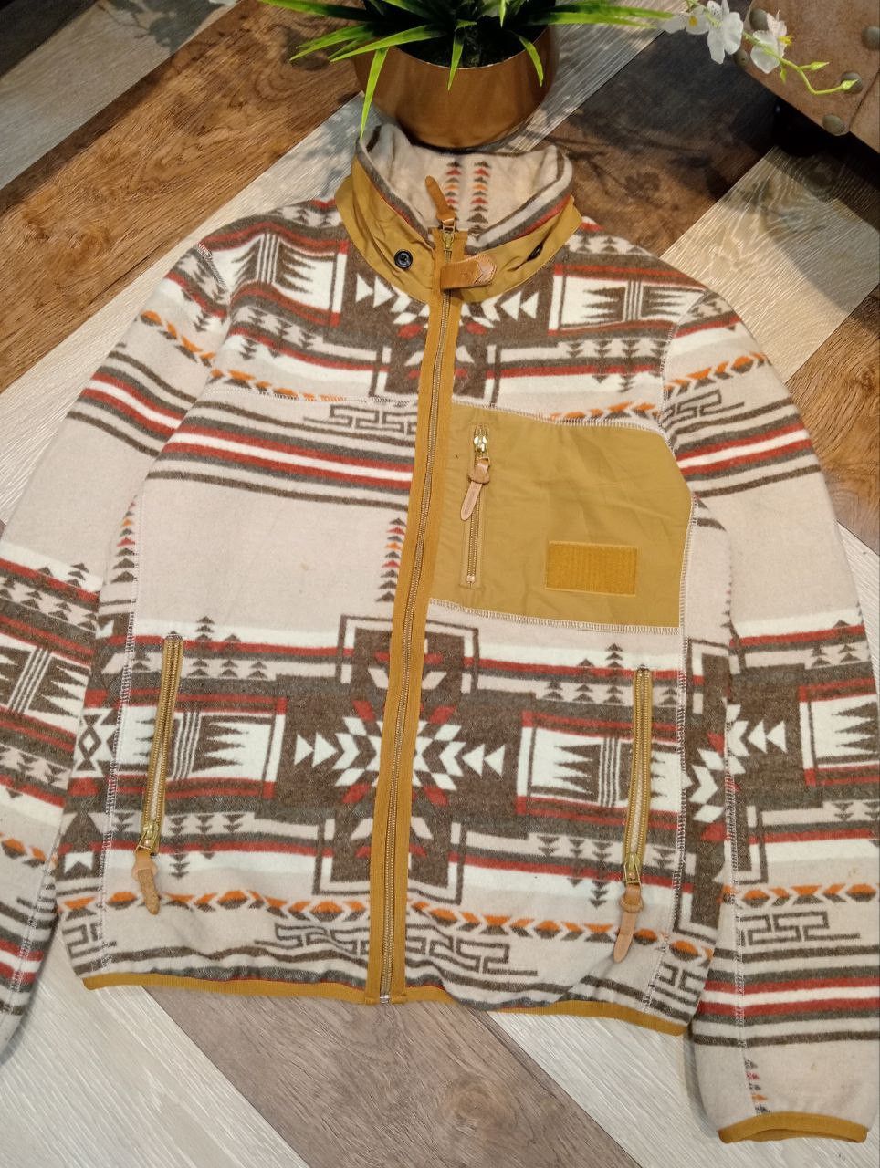 Journal Standard JOURNAL STANDARD JAPAN NAVAJO FLEECE JACKET - SIZE L Size US L / EU 52-54 / 3 - 4 Thumbnail