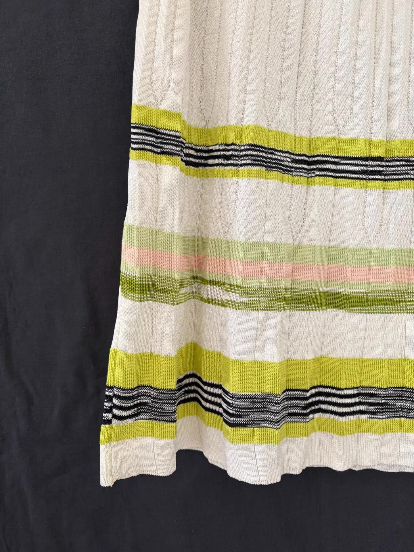 Missoni Missoni Sport Women's Pleated Knit Midi Skirt Ｑ21 Size M / US 6-8 / IT 42-44 - 4 Thumbnail