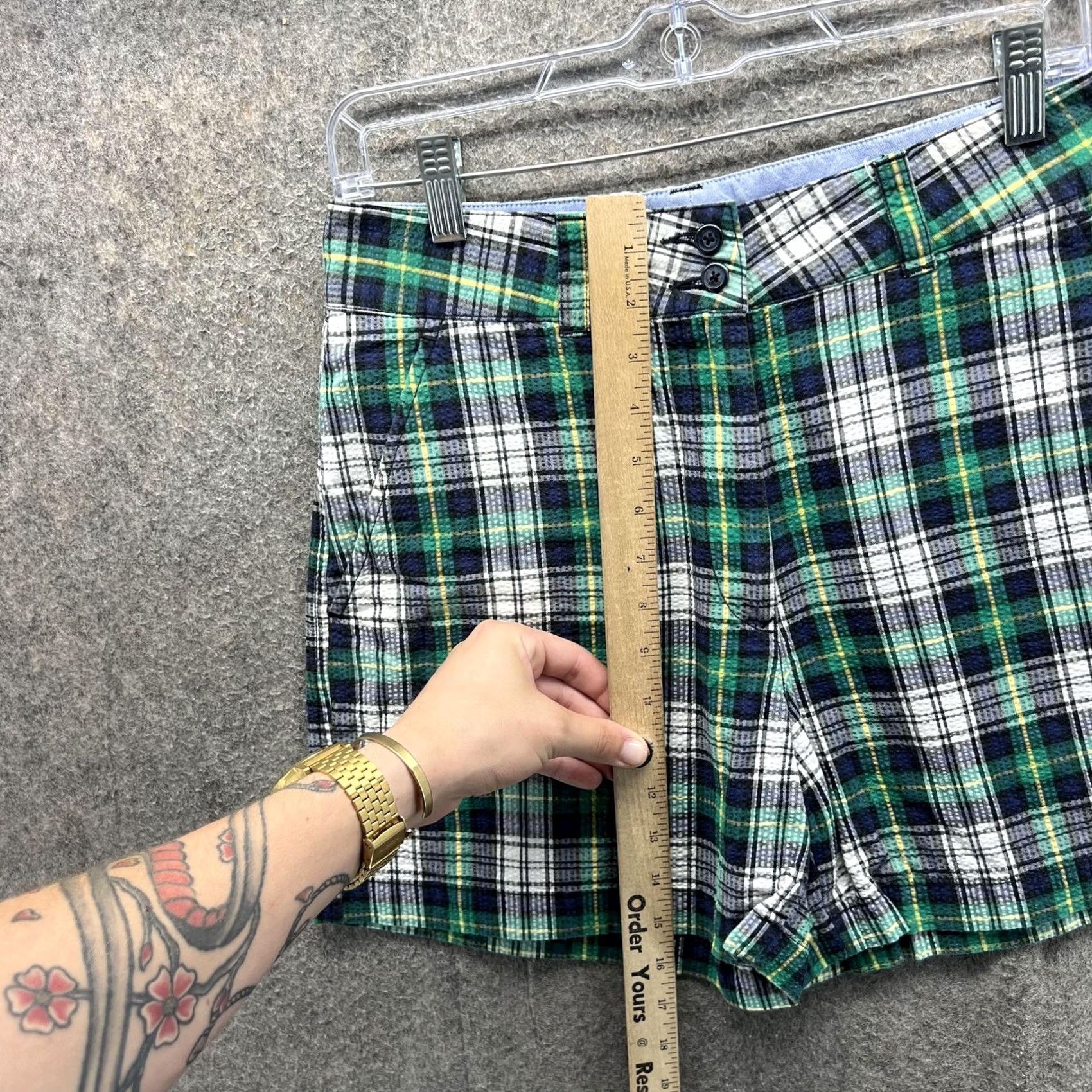 Tommy Hilfiger Tommy Hilfiger Shorts Womens 8 Green Blue Plaid Seersucker Cotton Preppy Casual Size 30" / US 8 / IT 44 - 7 Thumbnail
