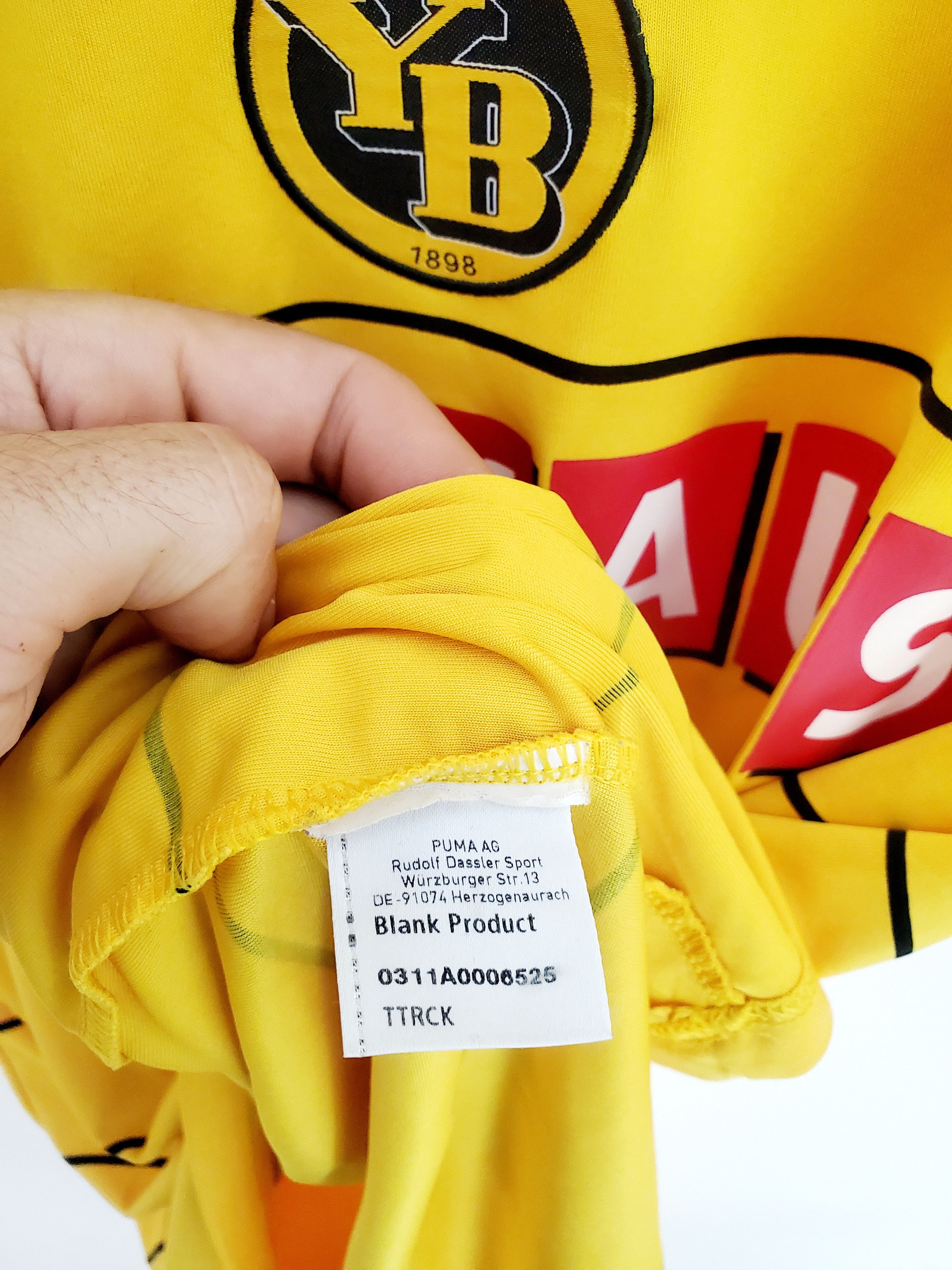 Puma YOUNG BOYS 2011 2012 HOME SOCCER JERSEY PUMA L Size US L / EU 52-54 / 3 - 5 Thumbnail