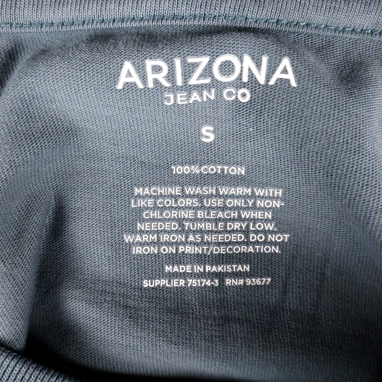 Vintage Arizona Jeans Portland T-Shirt Men’s S Blue Graphic Tee Cascadia Nature Scene Shirt Mens Small Blue Cotton Crew Neck Short Sleeve Vintage: No Size US S / EU 44-46 / 1 - 6 Thumbnail