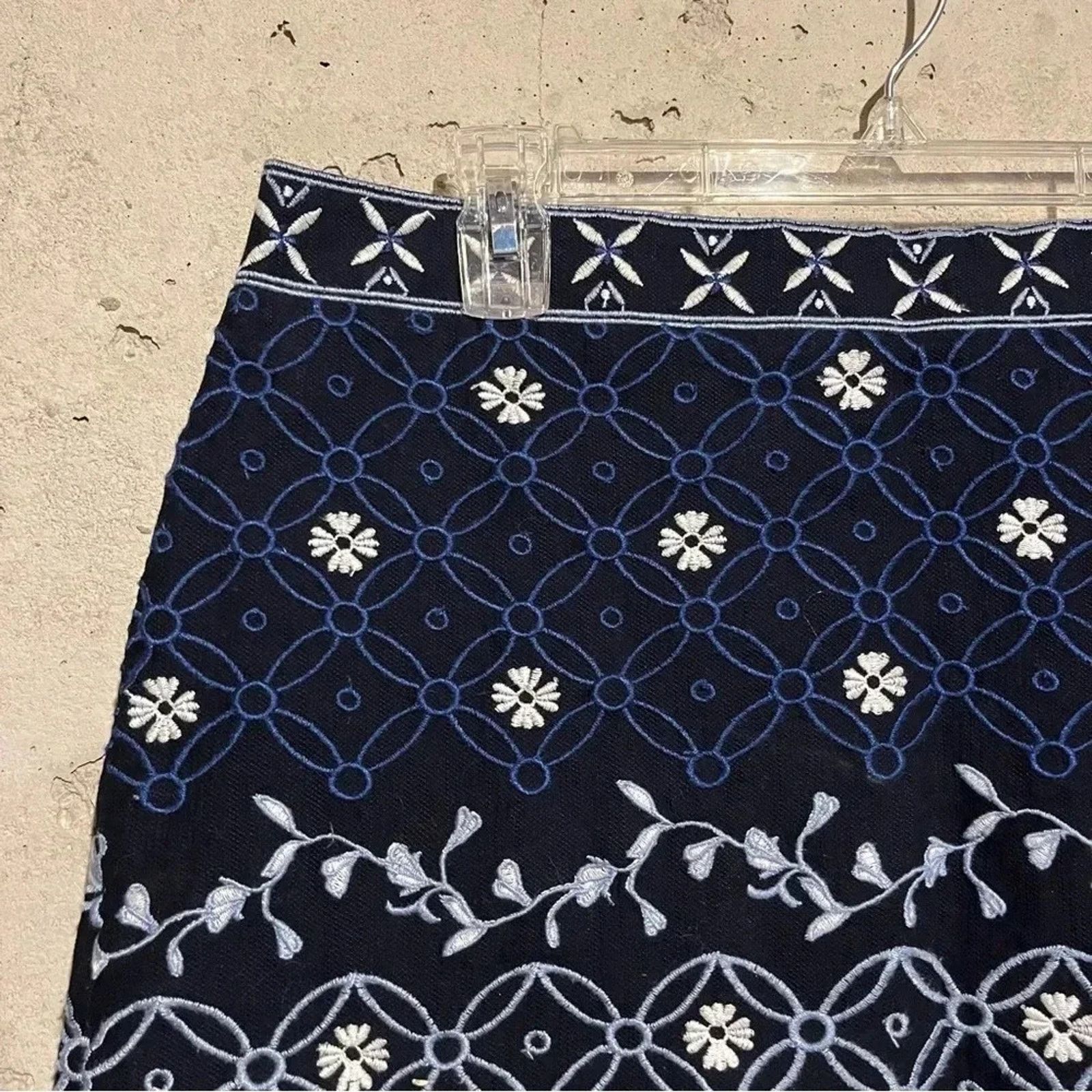 Loft Loft Embroidered Floral Geometric Mini Skirt Size 14 Lined Size 36" / US 14 / IT 50 - 6 Thumbnail