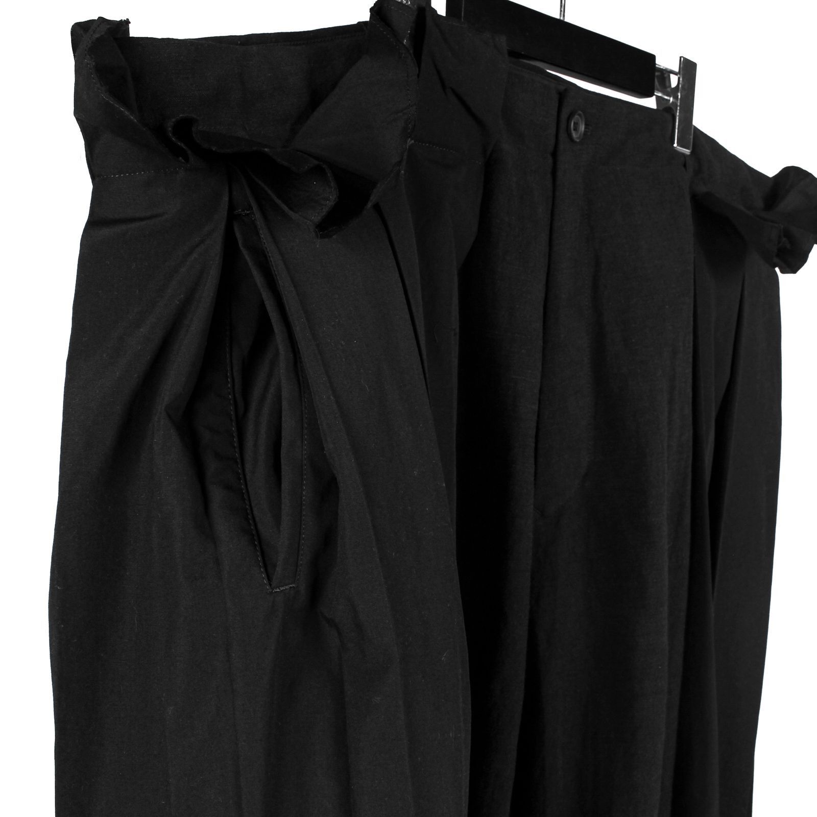 Yohji Yamamoto Yohji Yamamoto Pour Homme - PLEATED SAROUEL PANTS Size US 30 / EU 46 - 10 Thumbnail