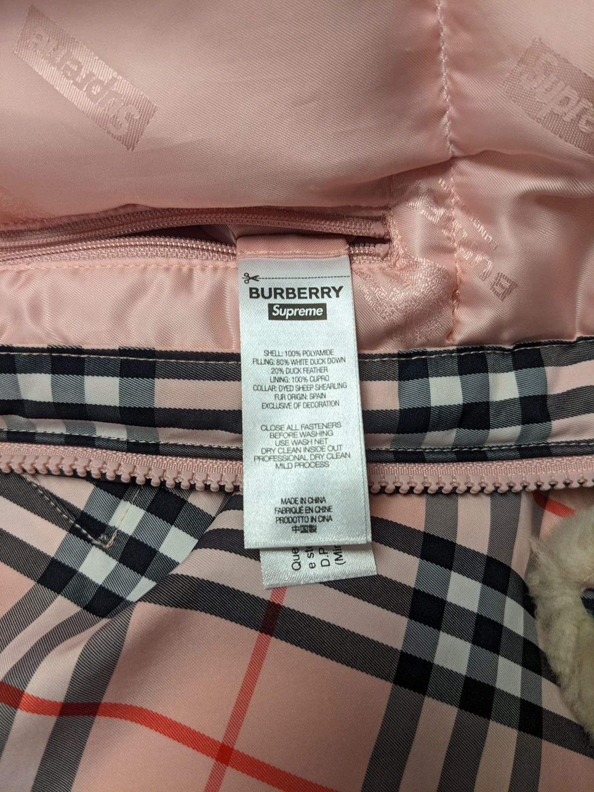 Supreme SS22 SUPREME X BURBERRY SHEARLING COLLAR DOWN JACKET PINK Size US XL / EU 56 / 4 - 7 Thumbnail