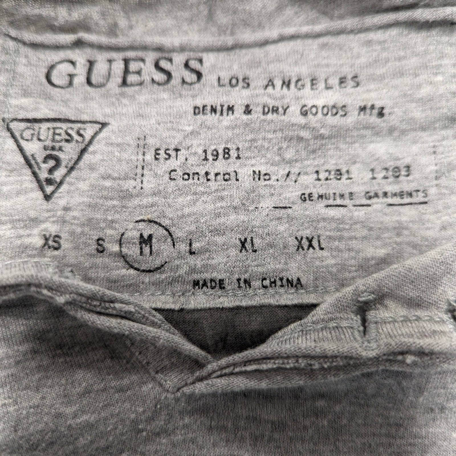 Guess Guess Distressed Grey Tee Shirt / Medium Size M / US 6-8 / IT 42-44 - 4 Thumbnail