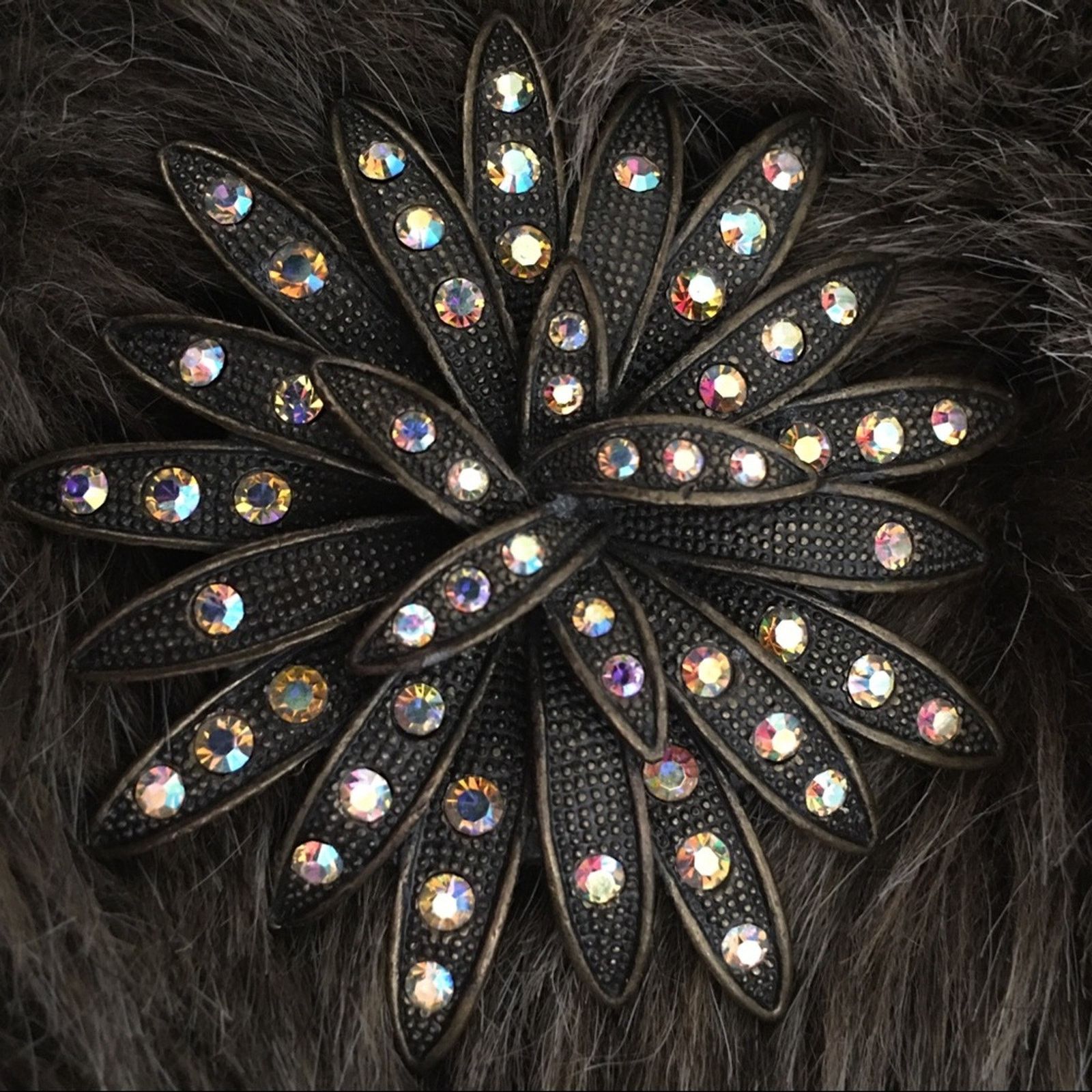 Vintage Vintage brass and aurora borealis starburst brooch Size ONE SIZE - 1 Thumbnail