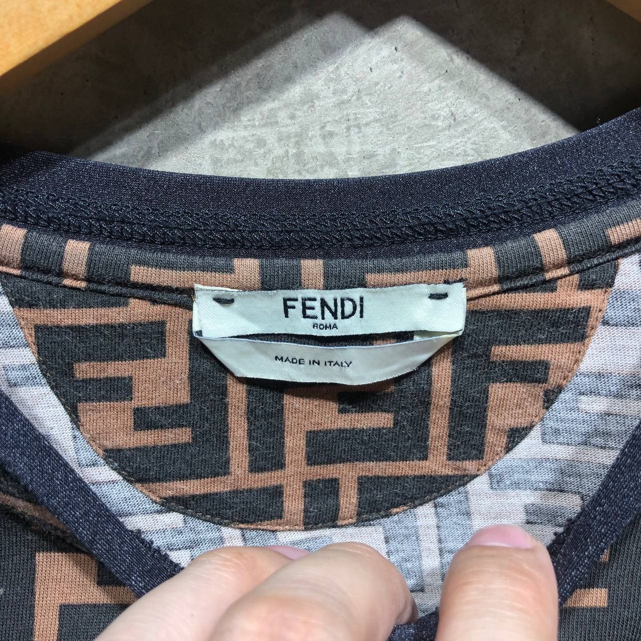 Fendi Fendi Monogram Cropped shirt Size S / US 4 / IT 40 - 6 Thumbnail