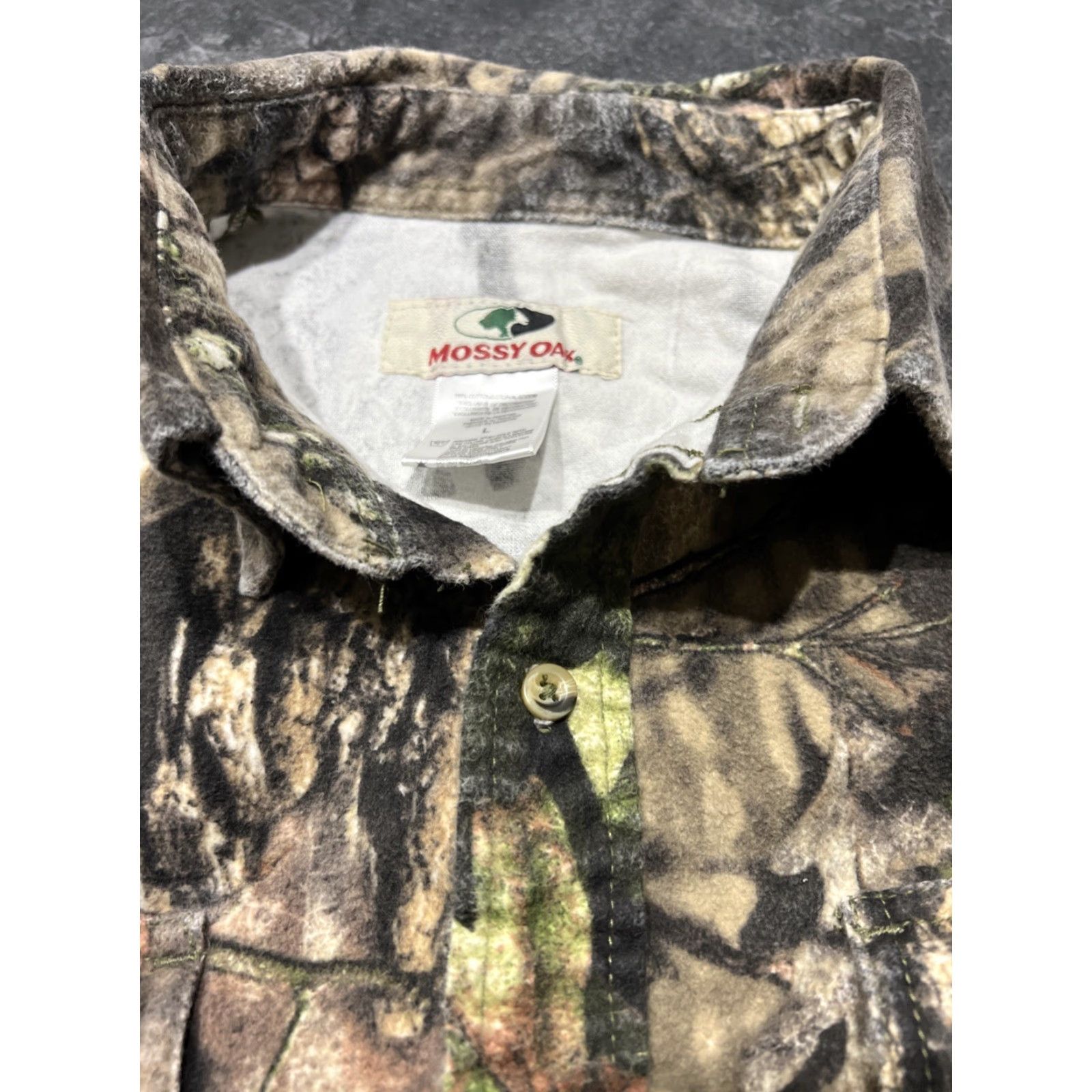 Vintage VINTAGE Mossy Oak Men’s Button-Up Shirt Long Sleeve Fleece Camouflage Country Hunting Large Size US L / EU 52-54 / 3 - 6 Thumbnail