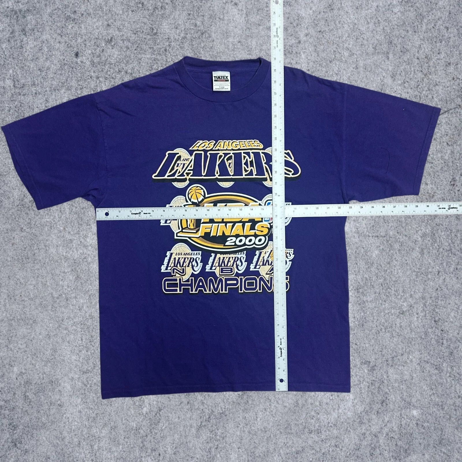 Gildan 2000 NBA Los Angeles Lakers LA Finals Champions VTG Graphic Size US XL / EU 56 / 4 - 3 Thumbnail