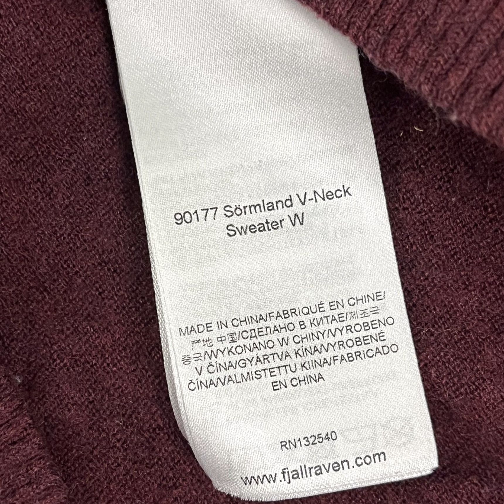 Vintage Fjallraven Sormland Sweater Womens XS Maroon Red Wool Lightweight Hiking Jumper Size XS / US 0-2 / IT 36-38 - 4 Thumbnail