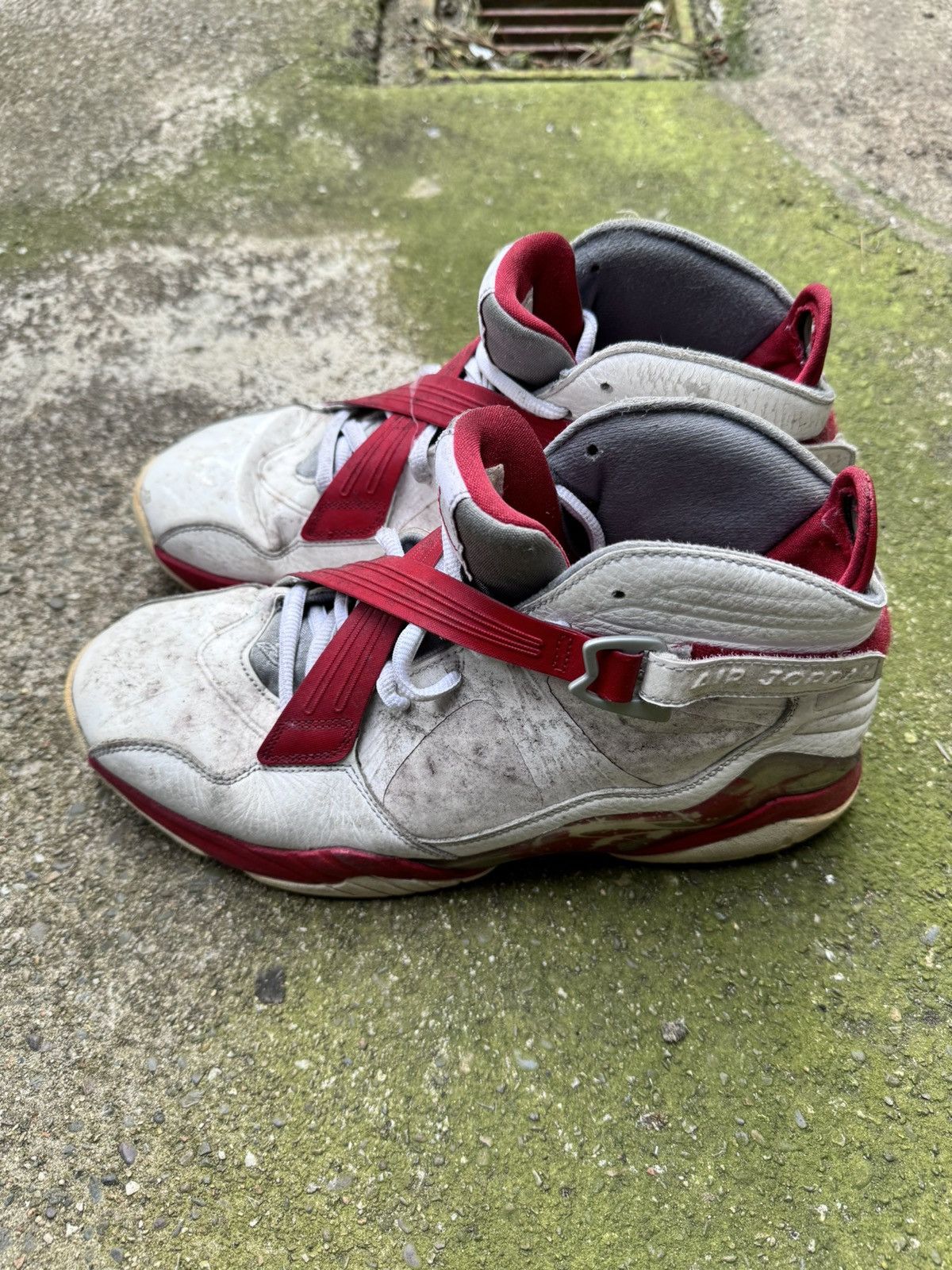 Jordan Brand 2011 Nike Air Jordan 8 White Red Sneakers Size US 11 / EU 44 - 2 Thumbnail
