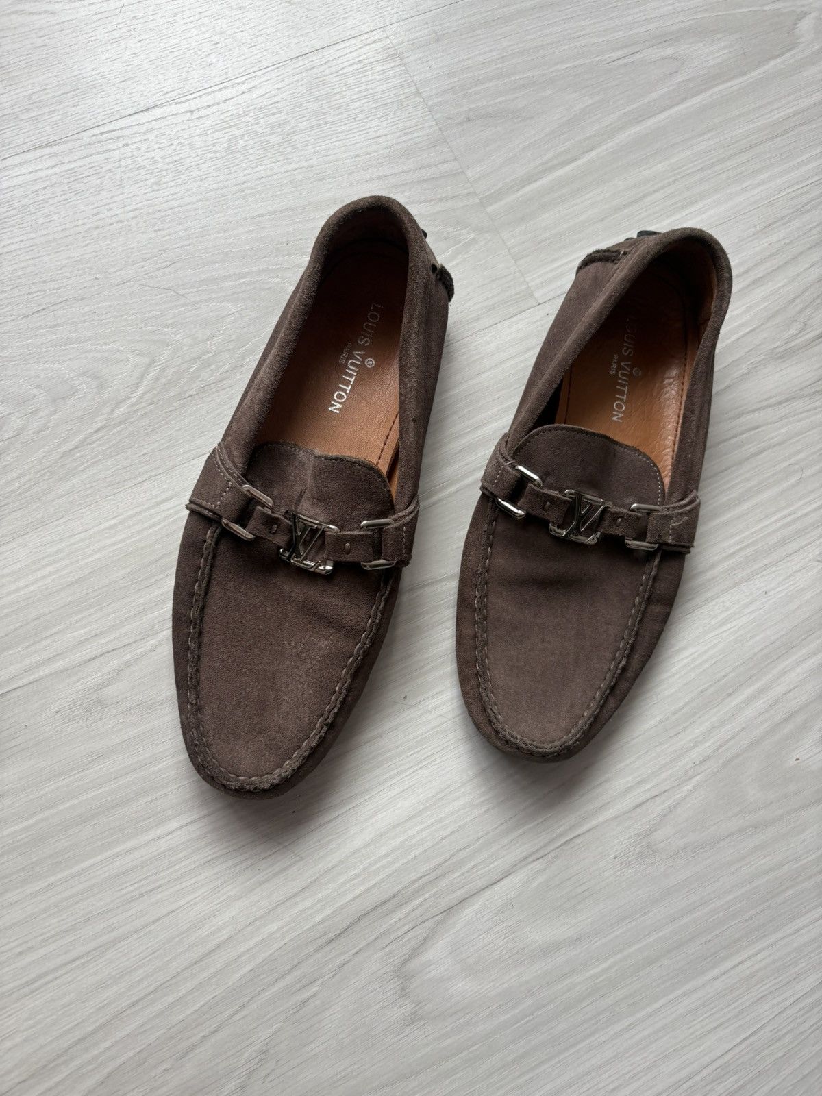 Louis Vuitton Limited edition Louis Vuitton suede loafers Size US 9 / EU 42 - 9 Thumbnail