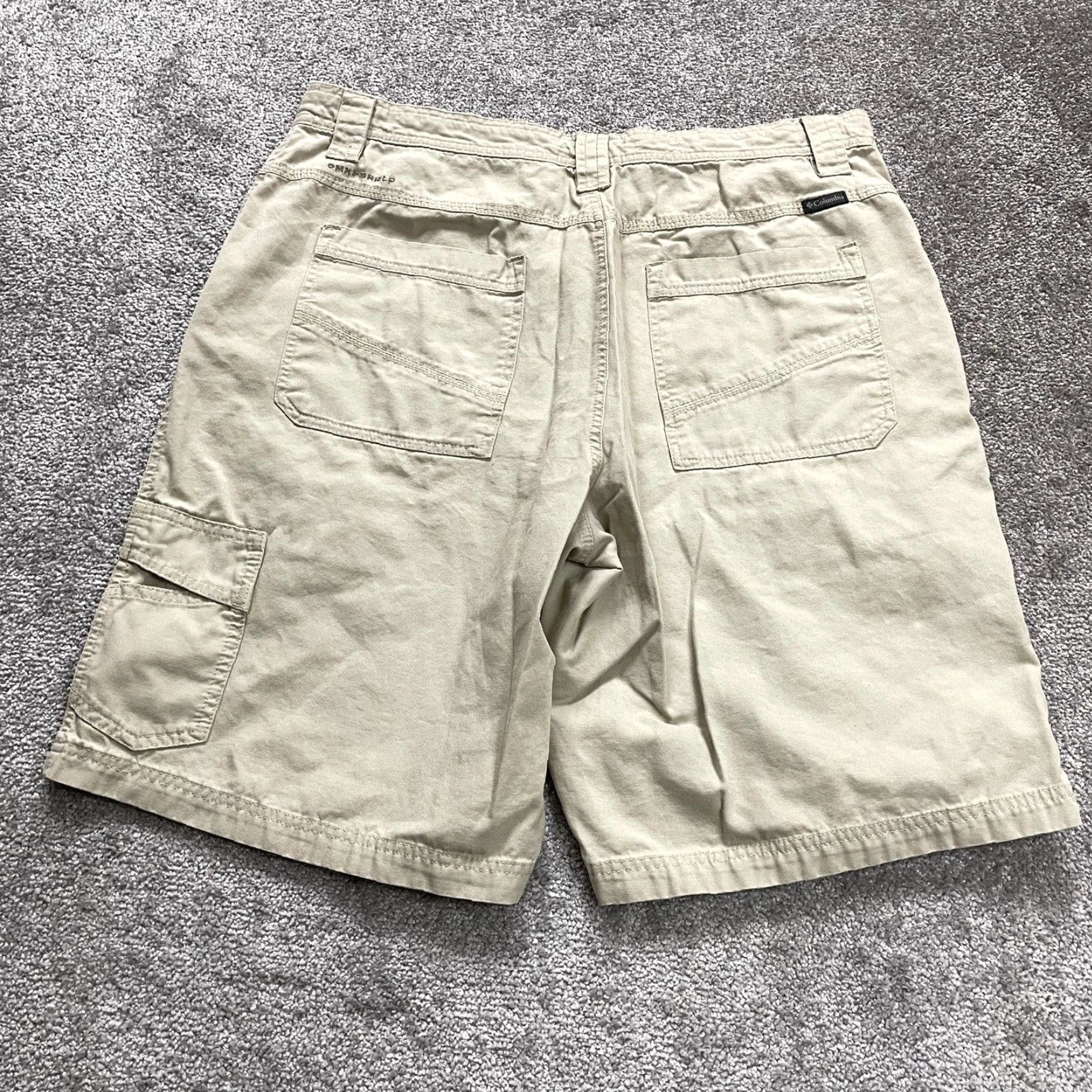 Vintage Columbia Omni Shield Cargo Chino Shorts Mens 38 Light Brown Flat Front Cotton Casual Size US 38 / EU 54 - 2 Thumbnail
