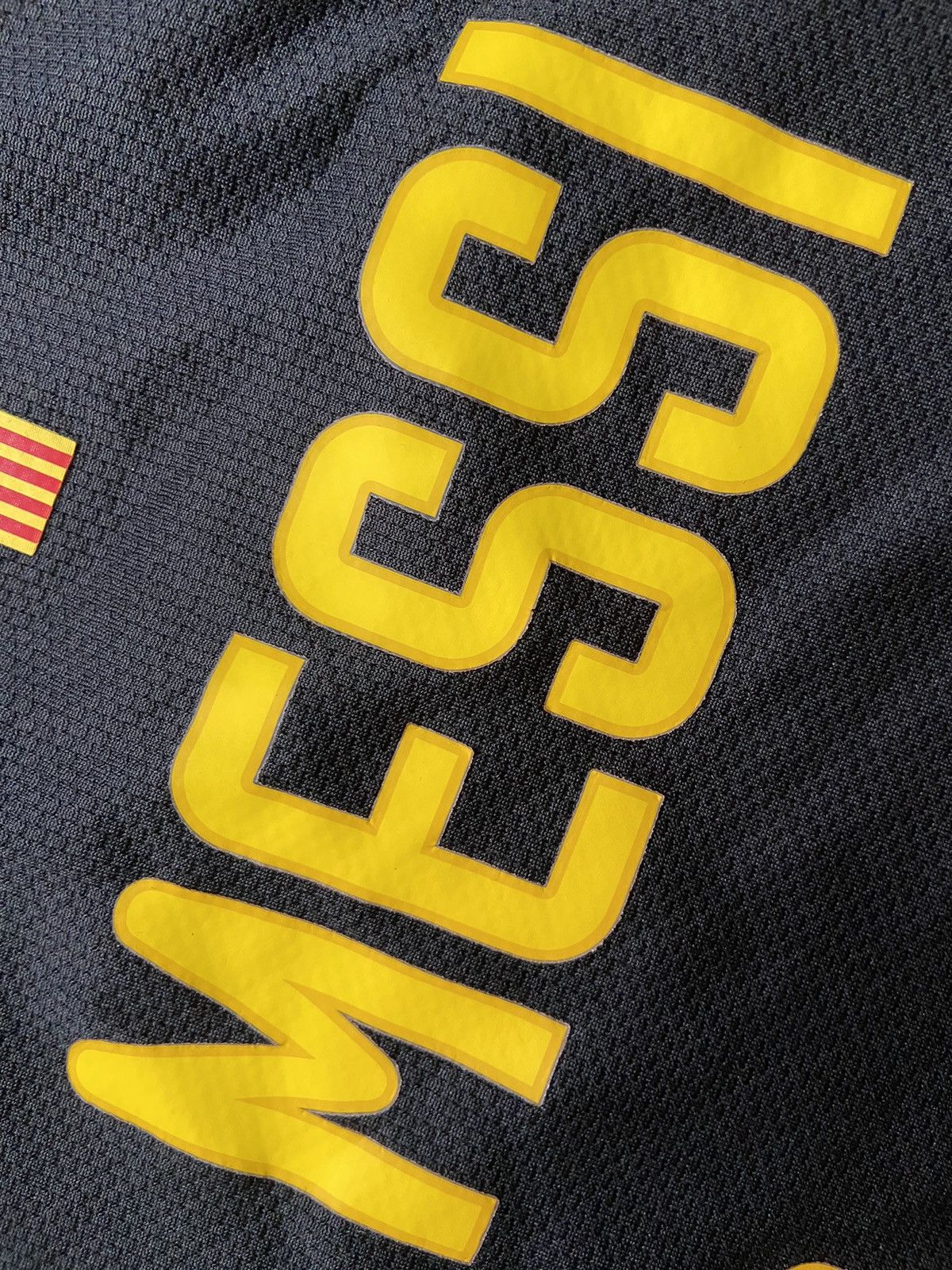 Nike Barcelona Messi 2011-12 Nike Player Version Jersey Size US L / EU 52-54 / 3 - 13 Thumbnail