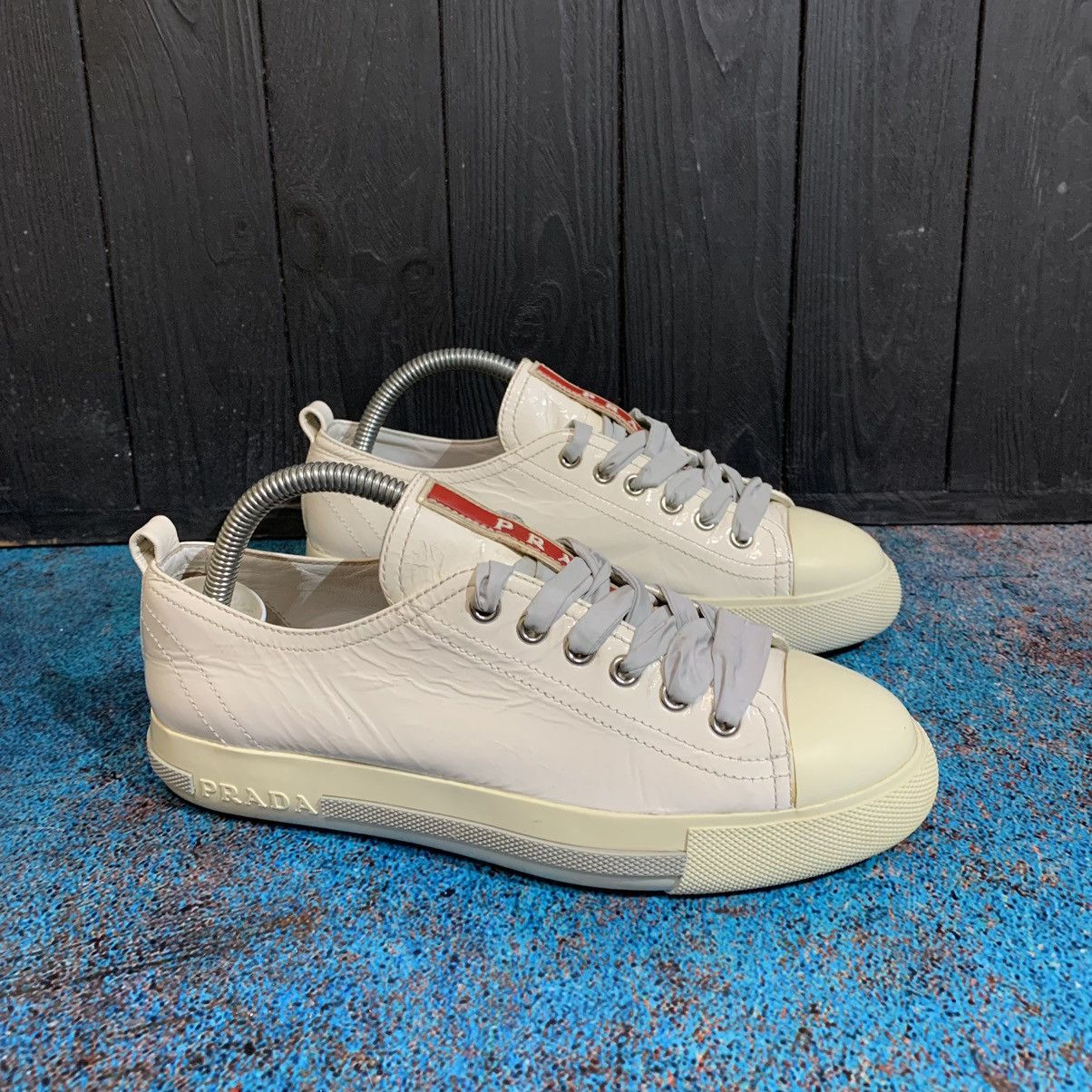 Prada × Vintage Prada Red Tab Leather Sneakers Size 35.5 Size US 5.5 / IT 35.5 - 3 Thumbnail