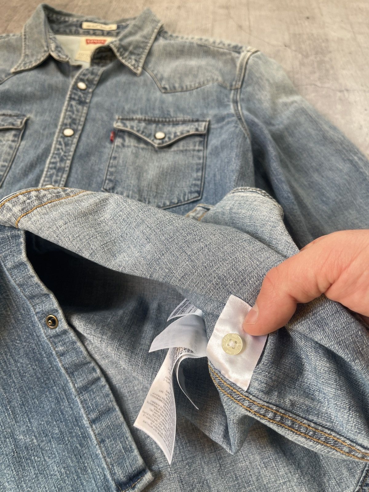 Levi's Levis shirt overshot denim size Large Size US L / EU 52-54 / 3 - 6 Thumbnail