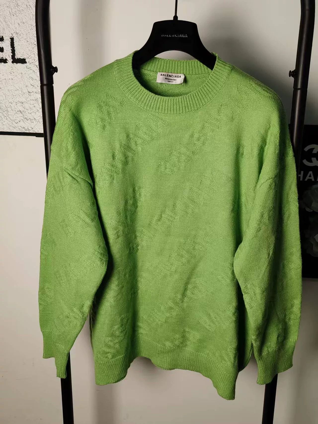 Balenciaga Balenciaga Printed Sweater for Sale Size US M / EU 48-50 / 2 - 1 Thumbnail