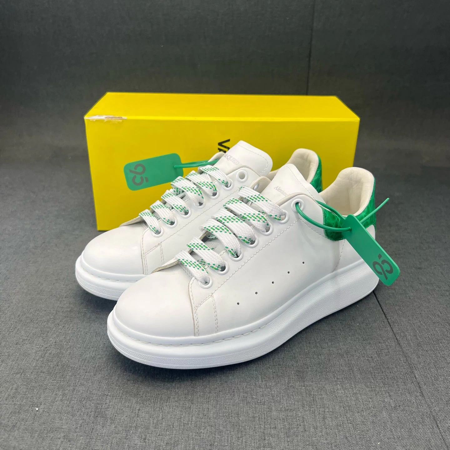Alexander McQueen McQ White/Green Croc Embossed 40.5 MINT Size US 7.5 / EU 40-41 - 1 Thumbnail