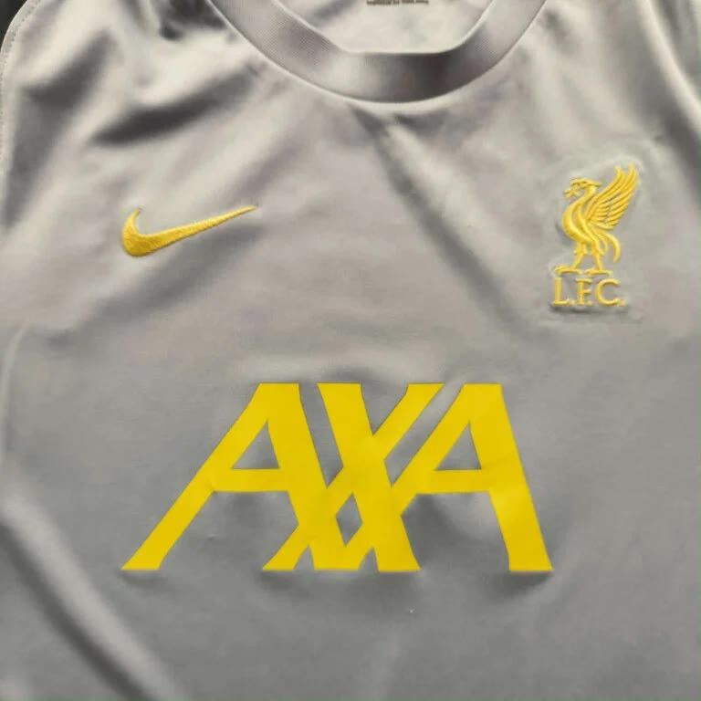 Nike Liverpool 2021-22 Nike training football jersey size M Size US M / EU 48-50 / 2 - 4 Thumbnail